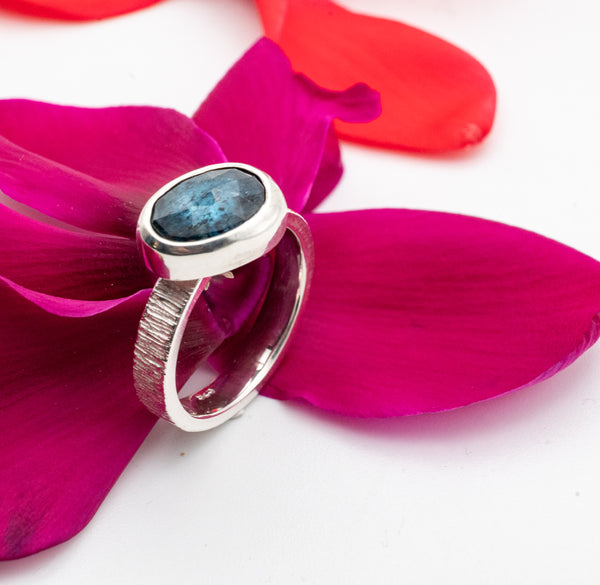 ασημενια δαχτυλιδια με πετρες