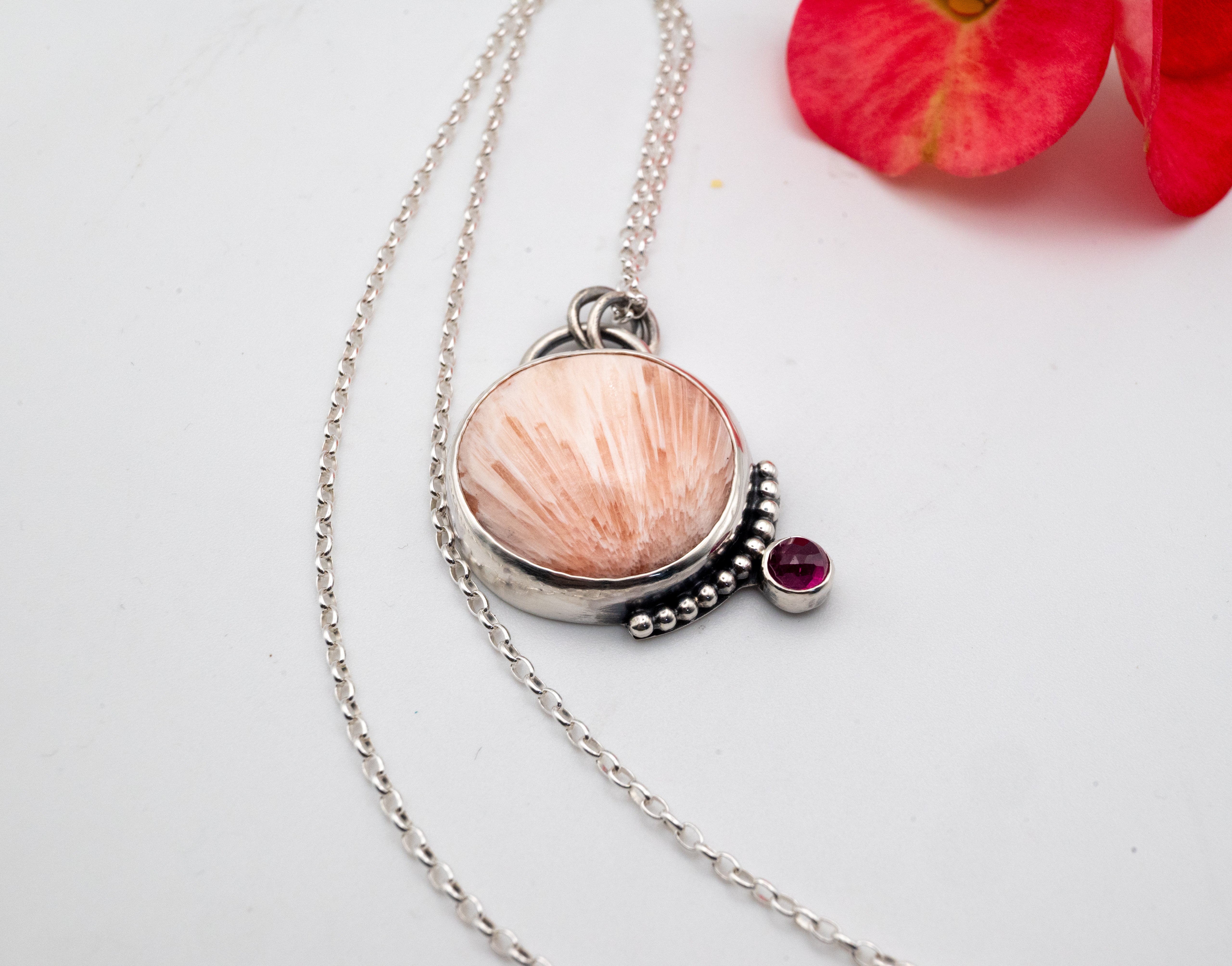 ασημενιο κολιε με πετρες