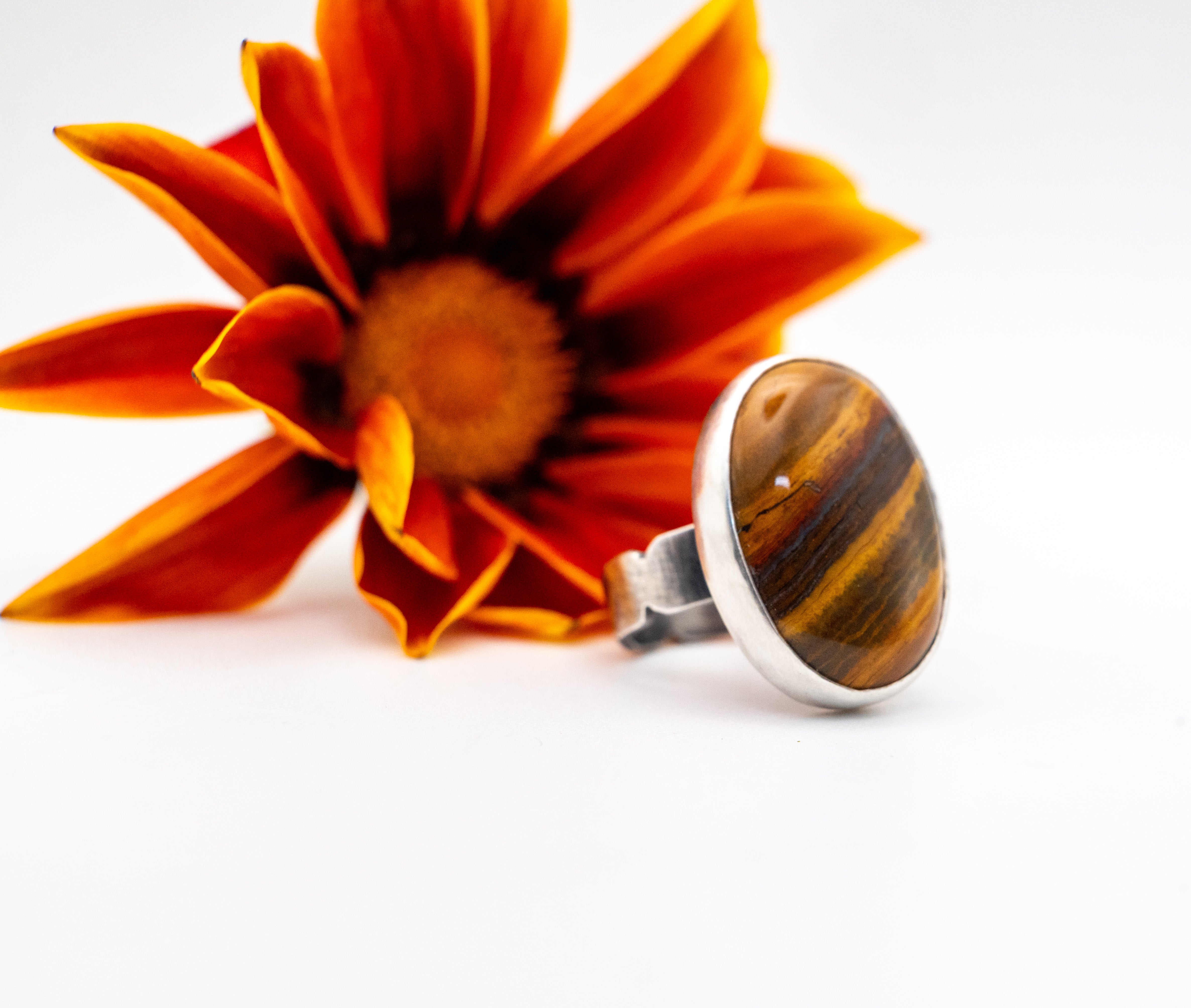 Ασημένιο δαχτυλίδι με μάτι της τίγρης