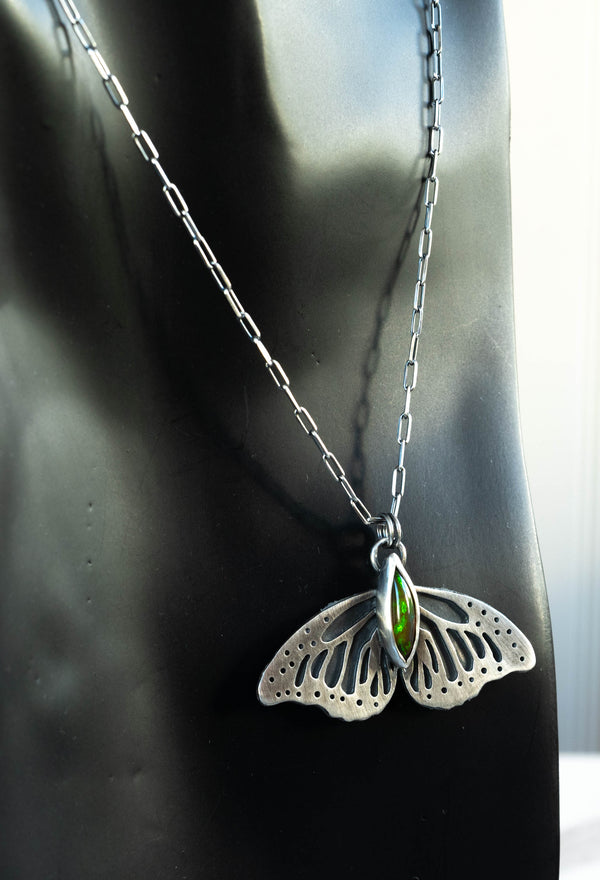 κολιε απο ασήμι και οπαλιο αιθιοπιας