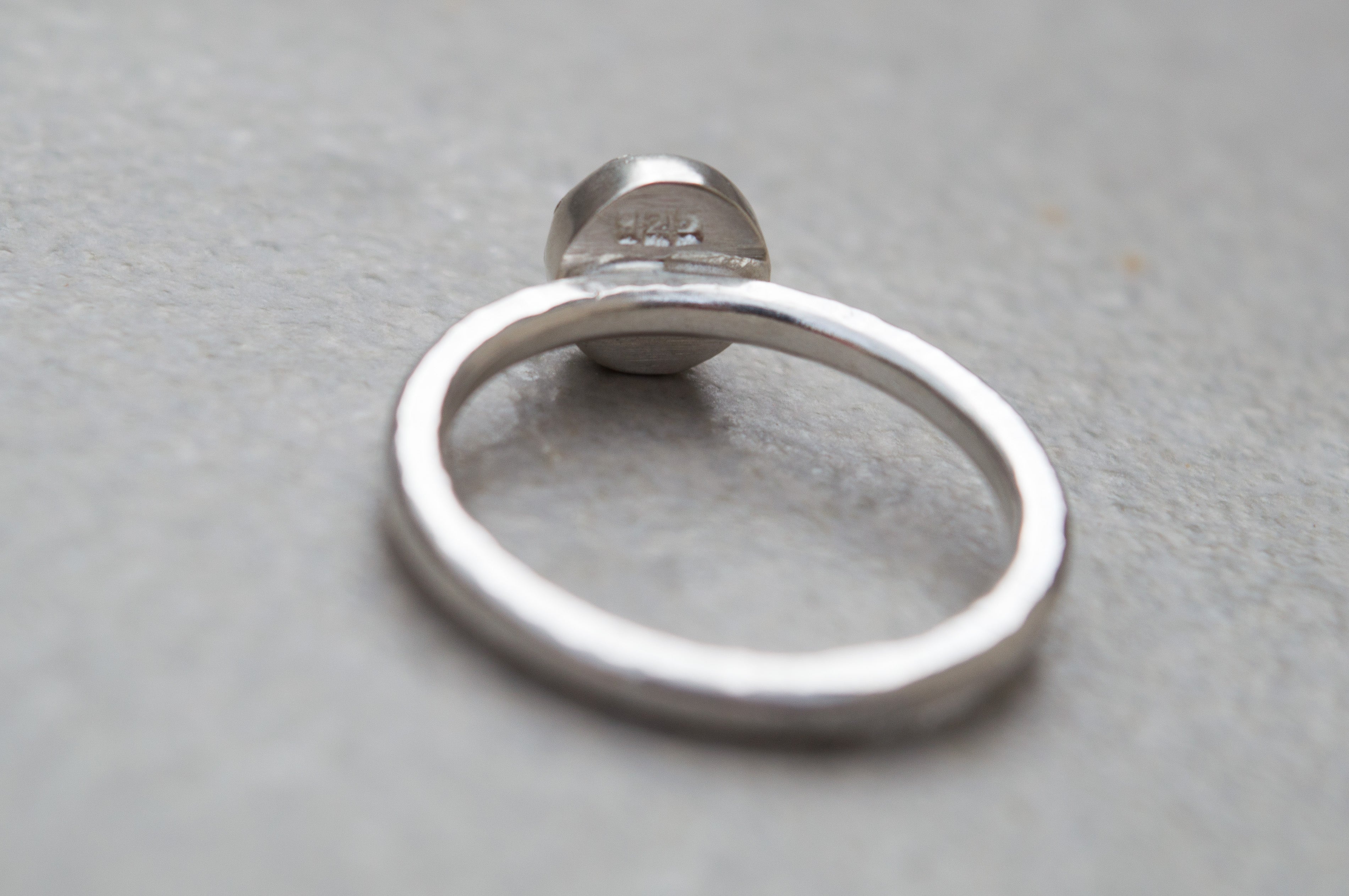 Ασημένιο δαχτυλίδι με Αμέθυστο (Amethyst)