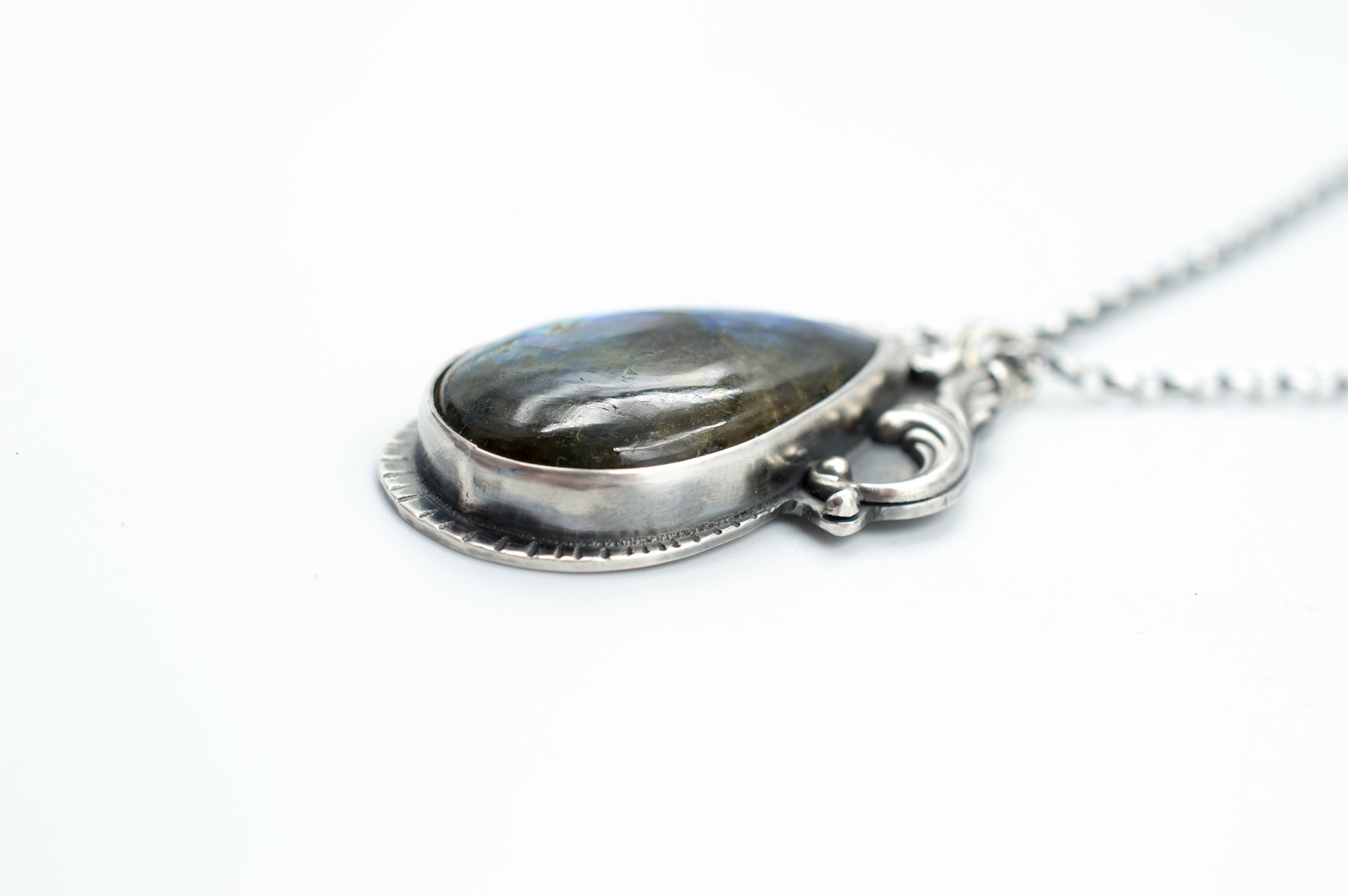 Silver handmade necklace with Spectrolite Labradorite