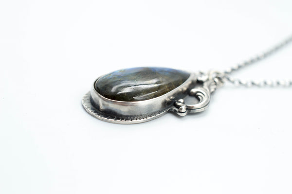 Silver handmade necklace with Spectrolite Labradorite