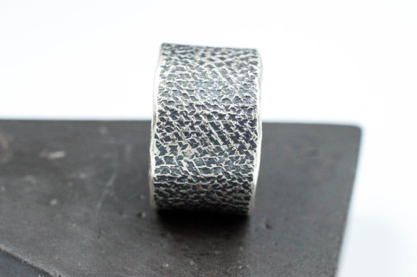 ανδρικά κοσμήματα