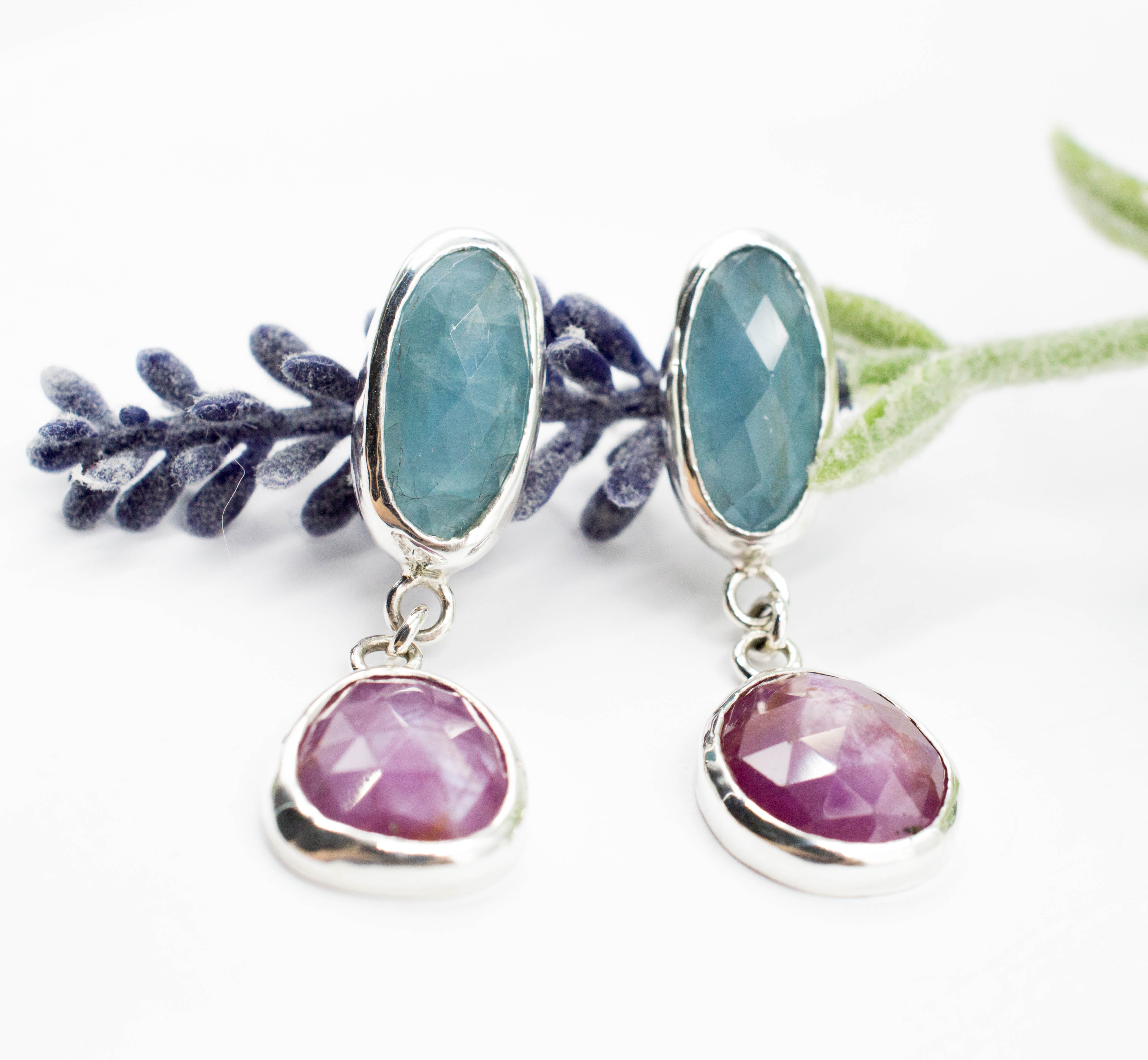 skoularikia me akouamarina