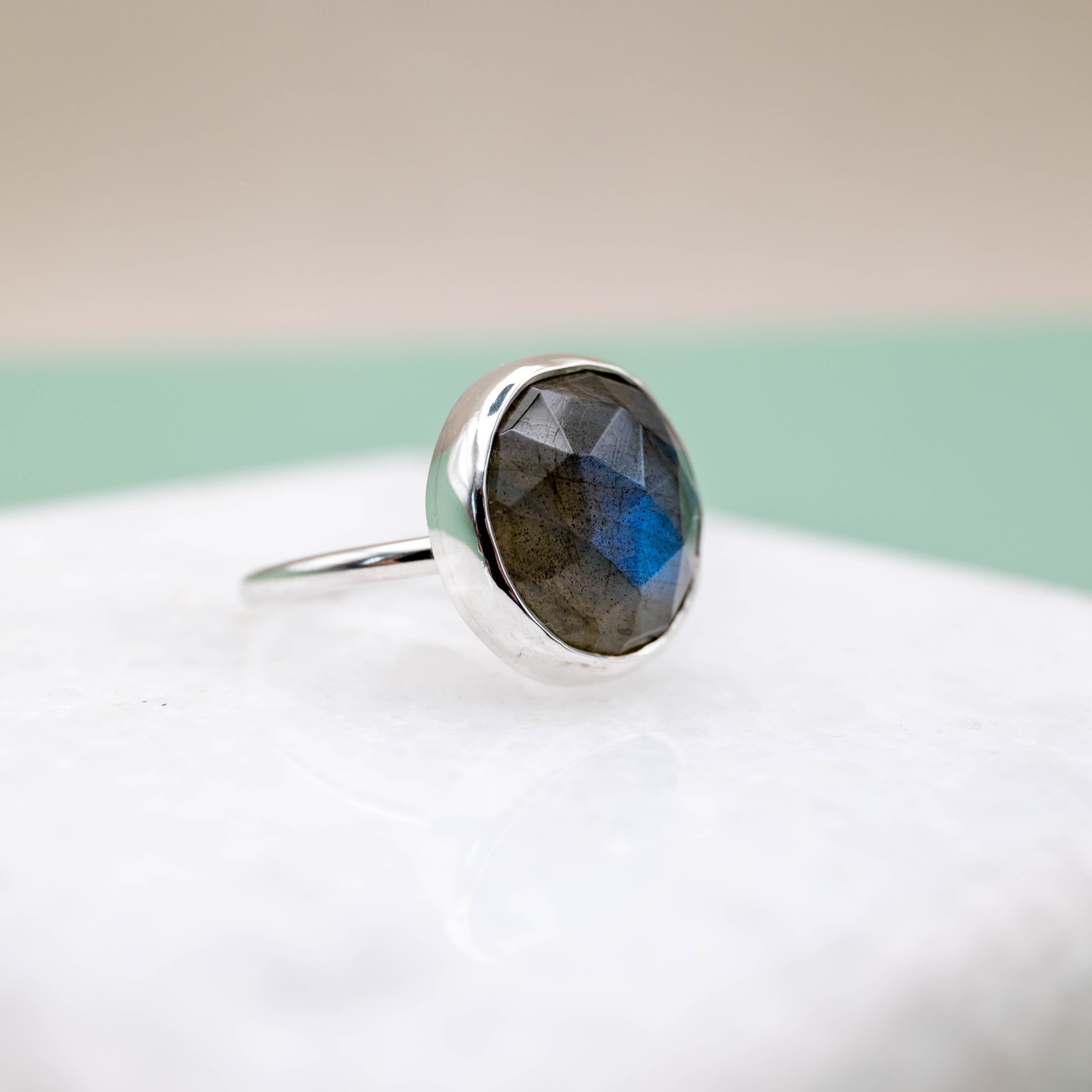 asimenio daxtilidi me lampradoriti