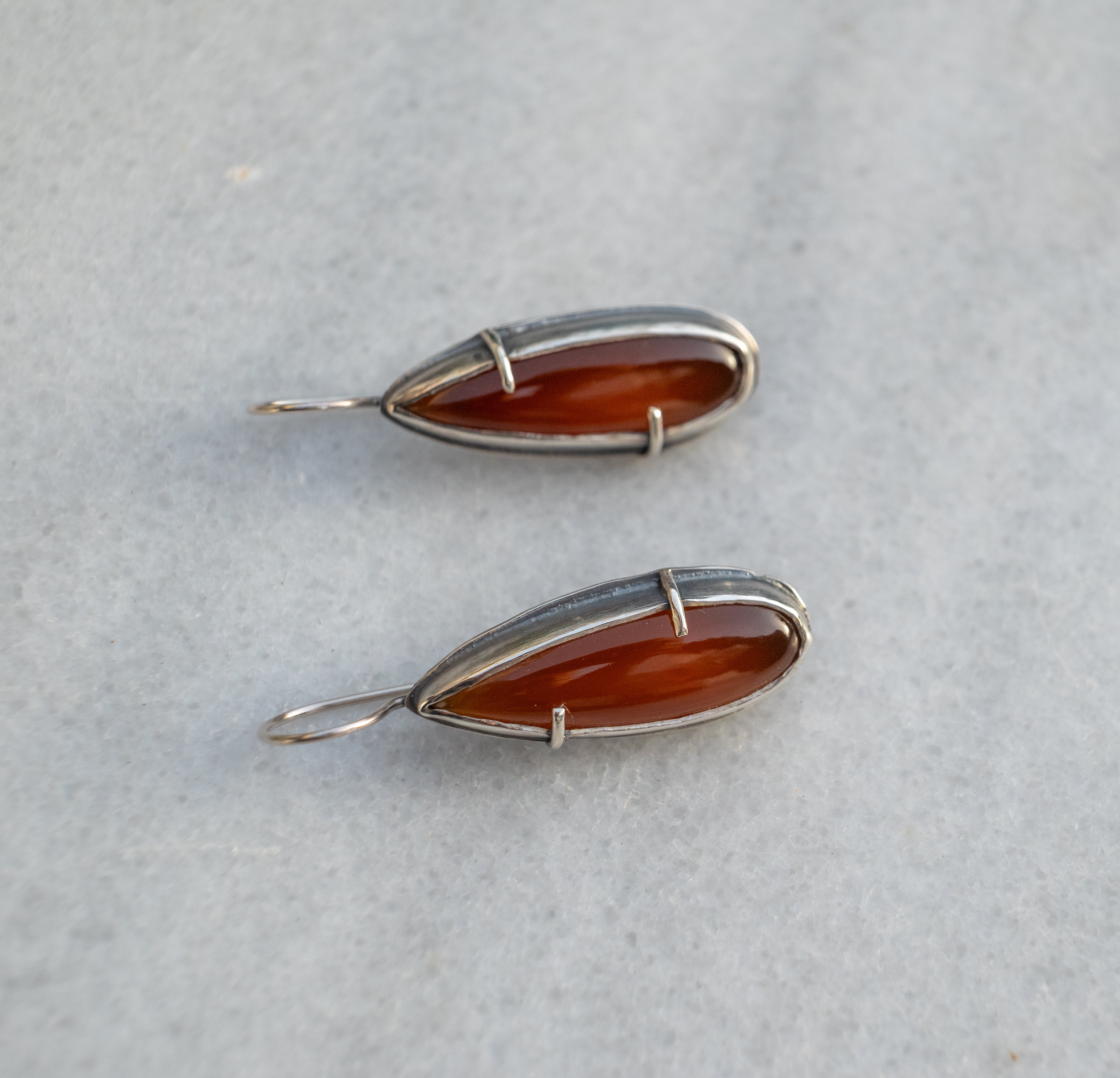 σκουλαρικια με χαλκηδονιο πετρα