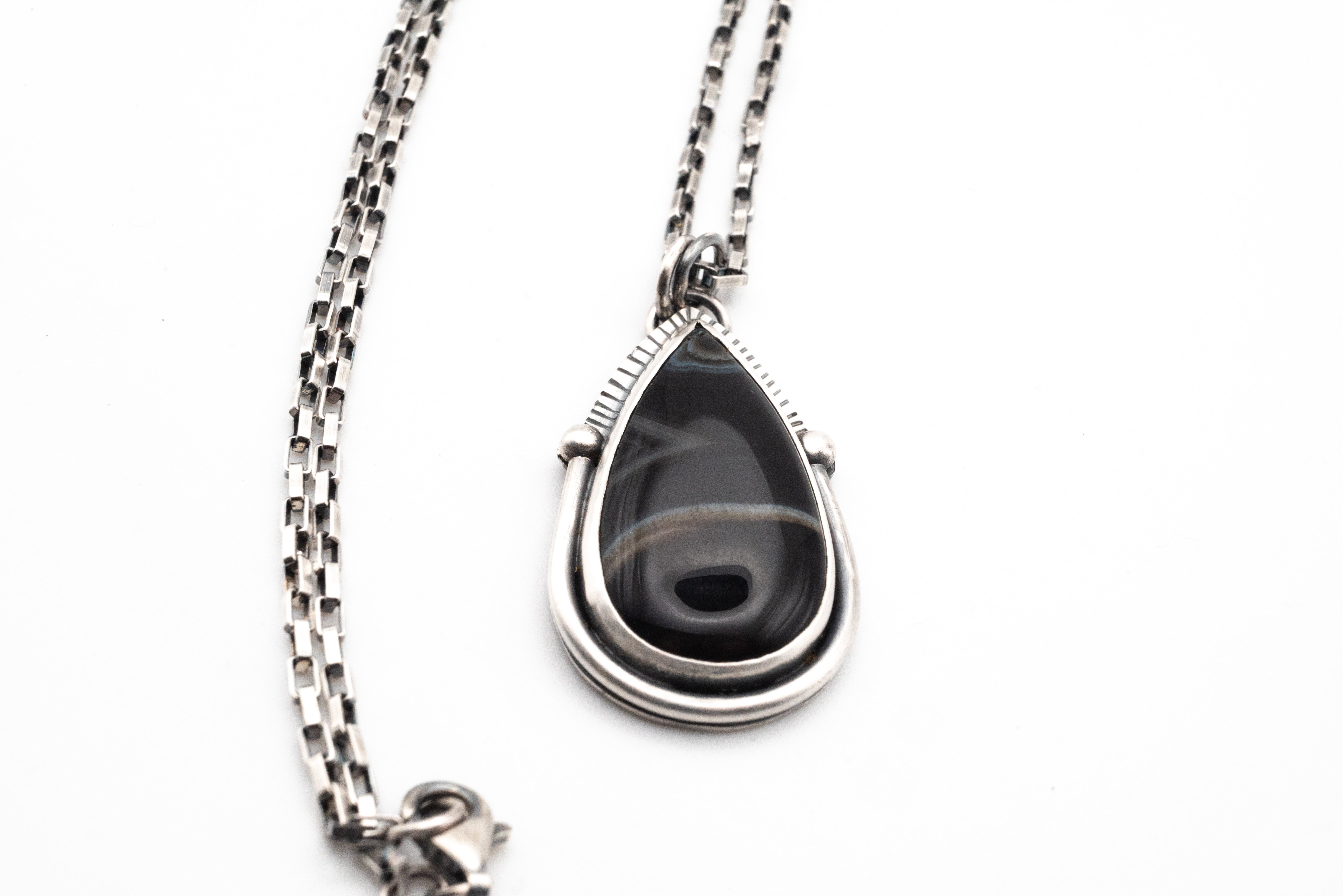 μοναδικο χειροποιητο μενταγιον