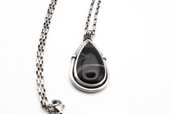 μοναδικο χειροποιητο μενταγιον