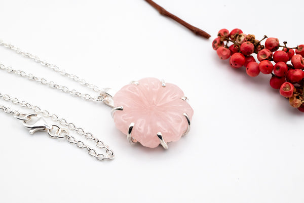 κολιε με ροζ πετρα