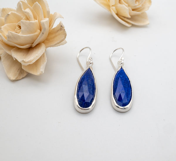 ασημενια σκουλαρικια με μπλε πετρα