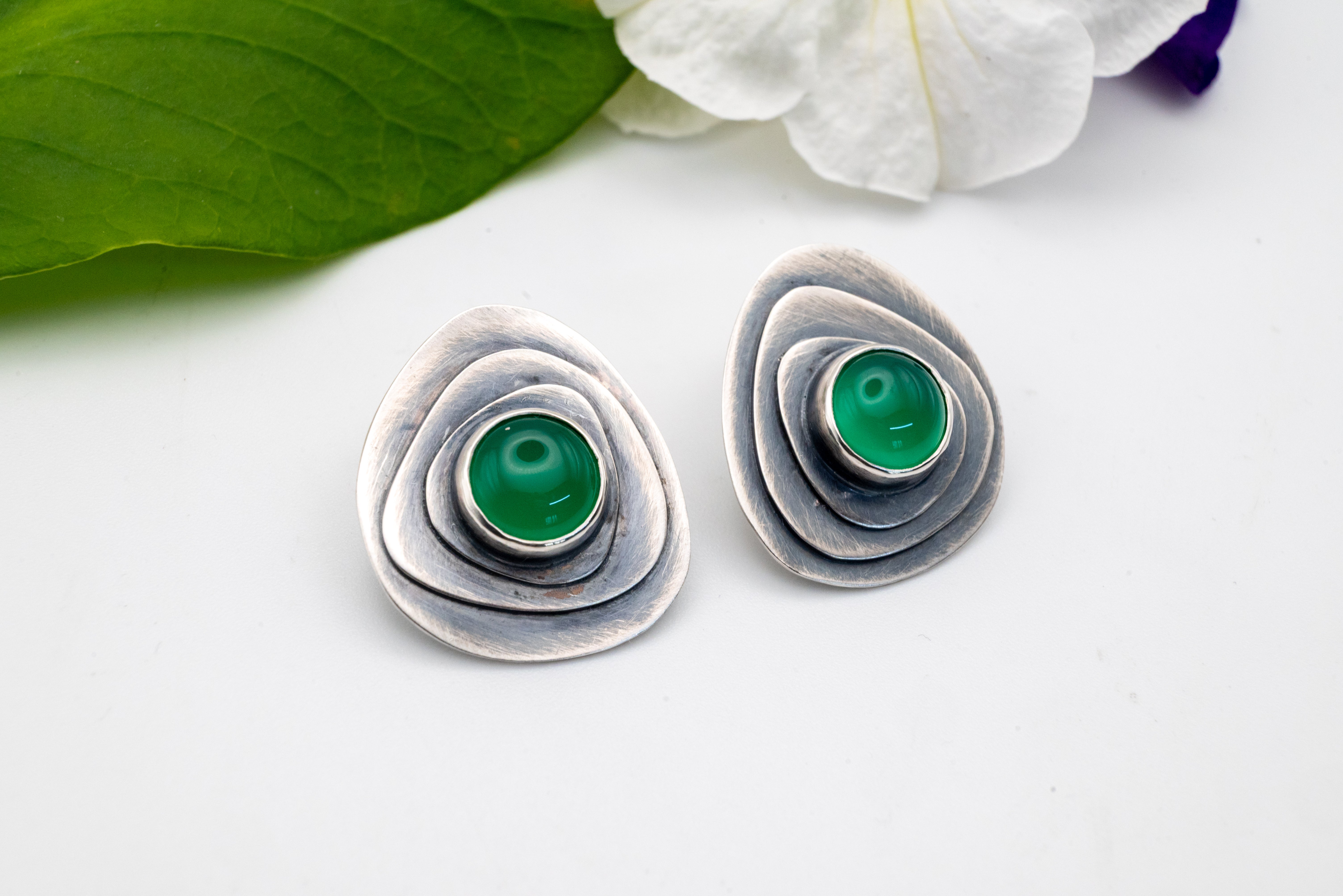 ασημενια σκουλαρικια με πρασινο ονυχα