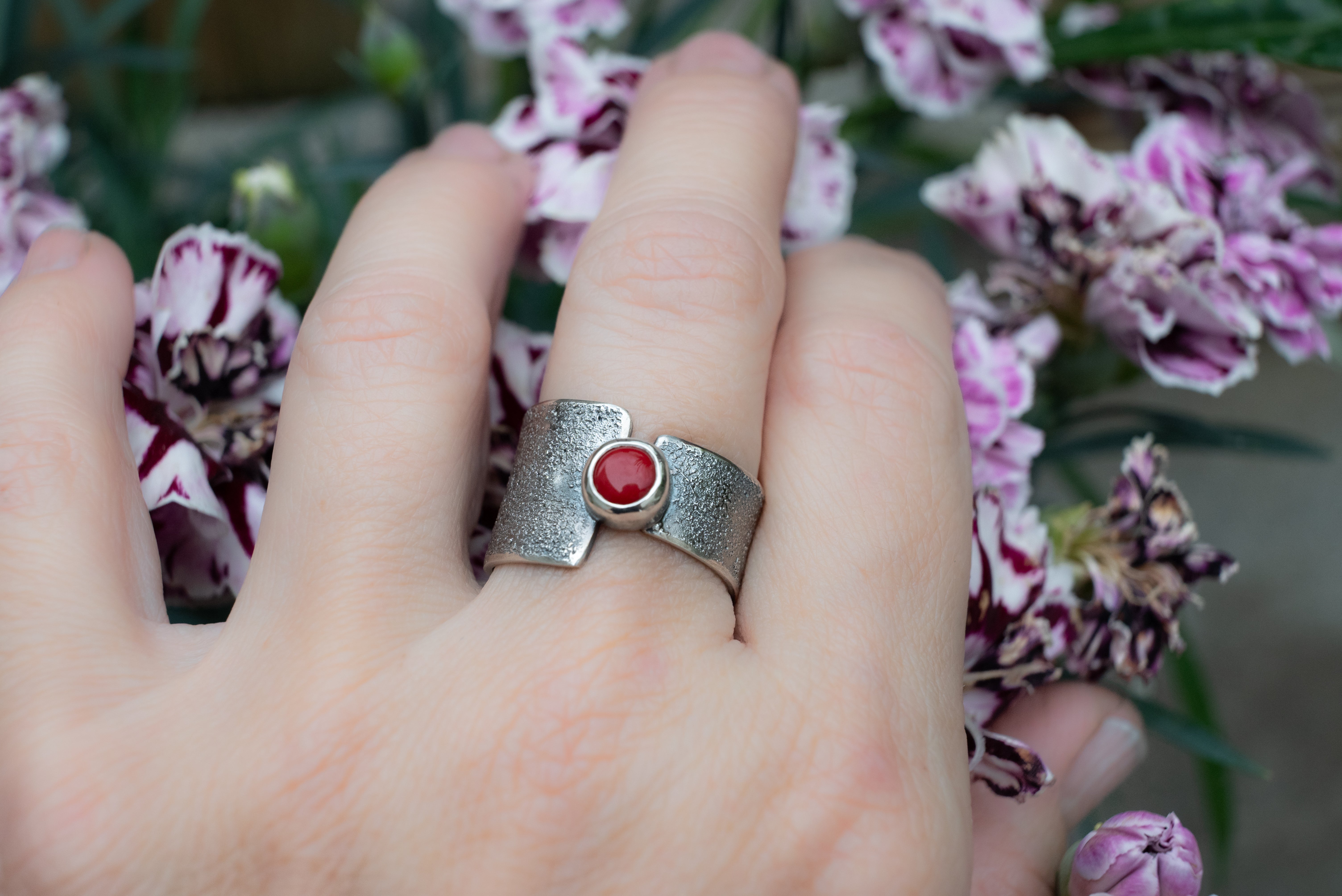 δαχτιλιδια με κοκκινη πετρα