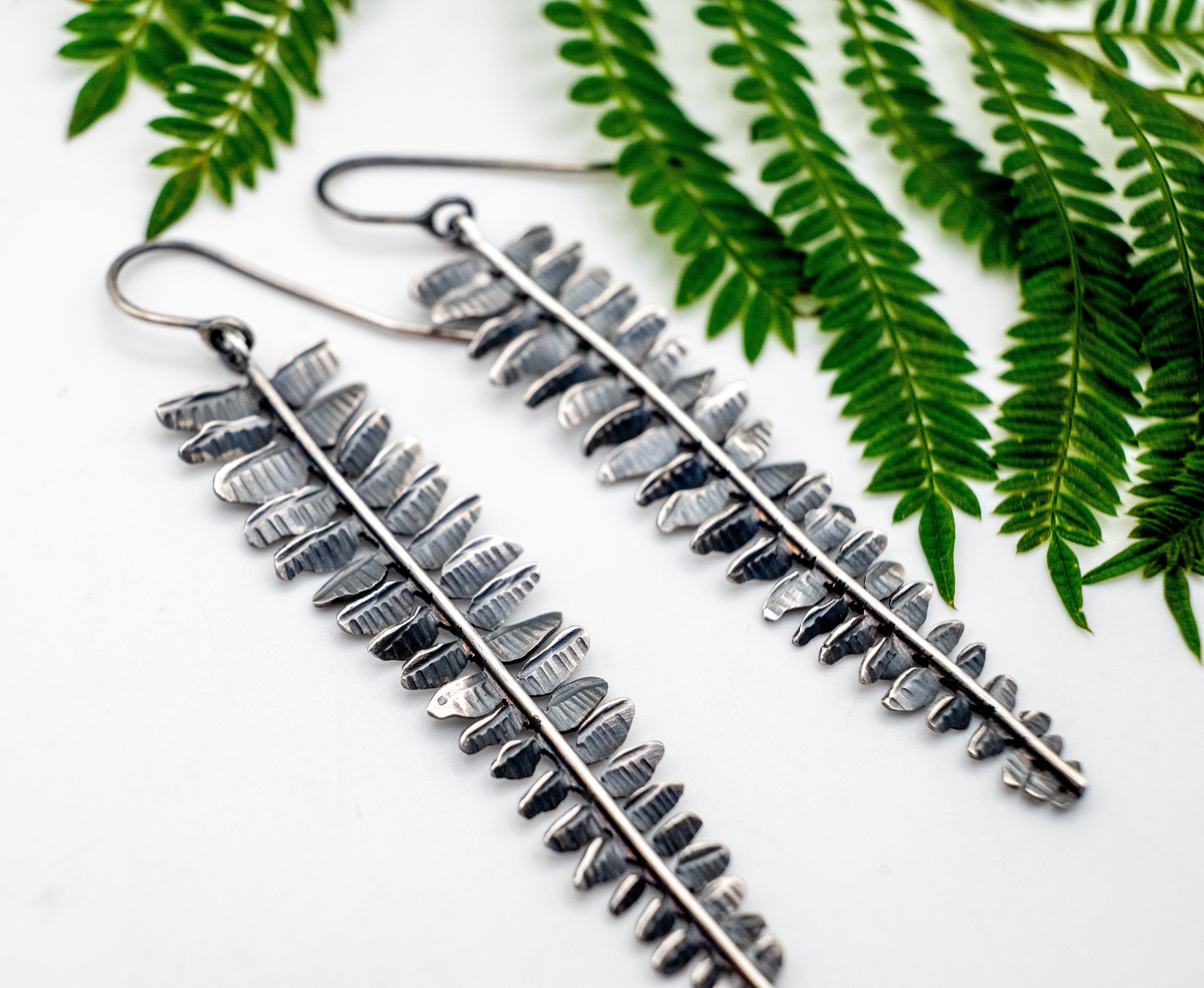 μακρια σκουλαρικια ασημι