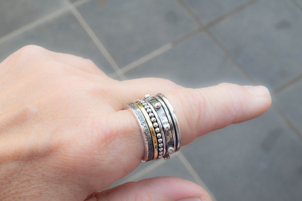 Ανδρικό δαχτυλίδι απο μασιφ ασημι antistress 
