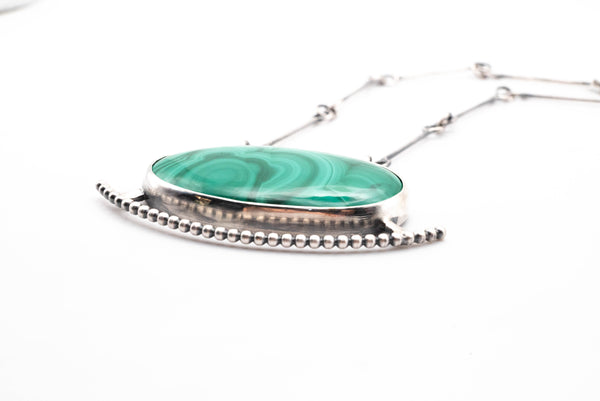 Κολιέ με Μαλαχίτη και Χειροποίητη Ασημένια Αλυσίδα