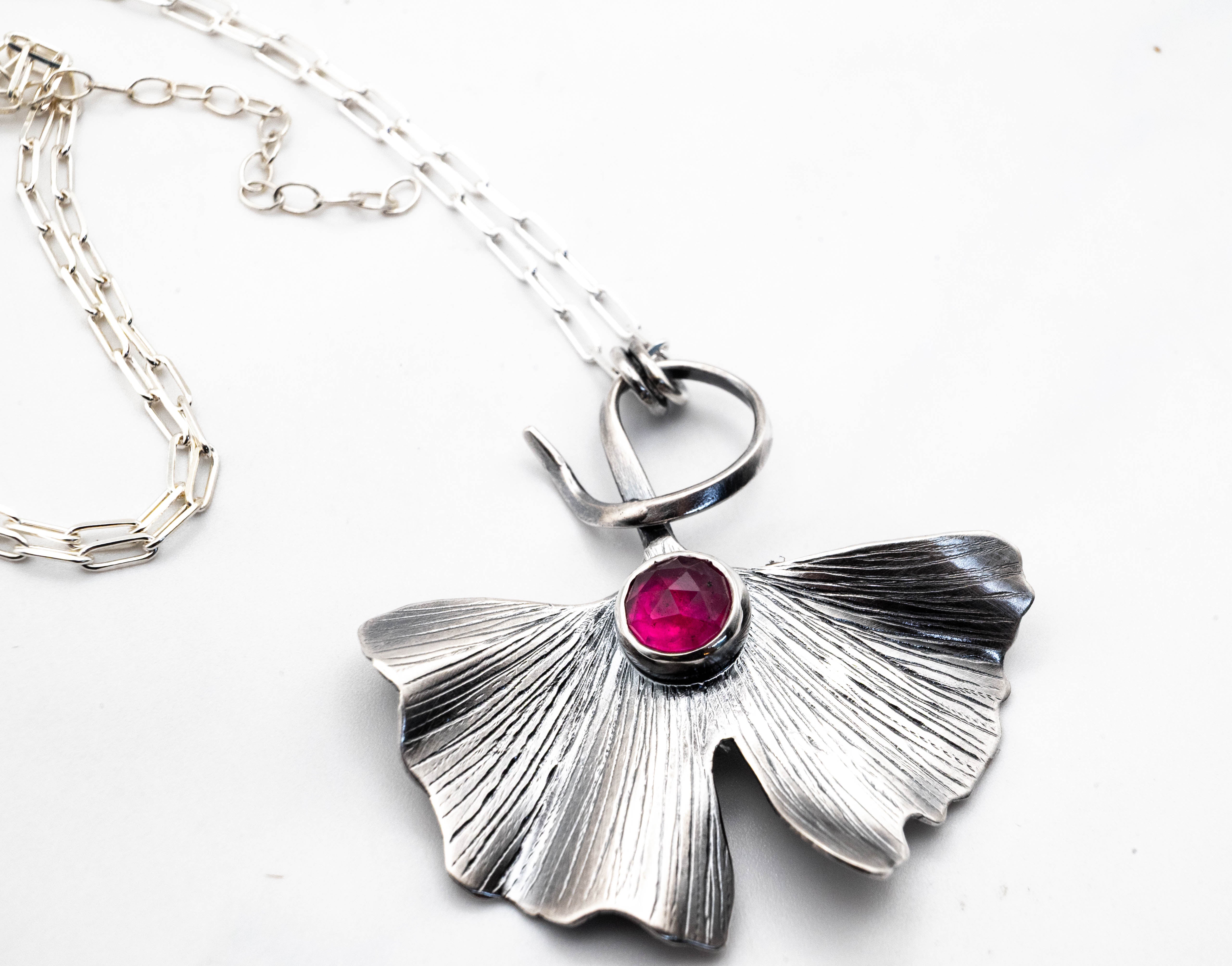 ασημενια χειροποιητα κολιε με πετρες