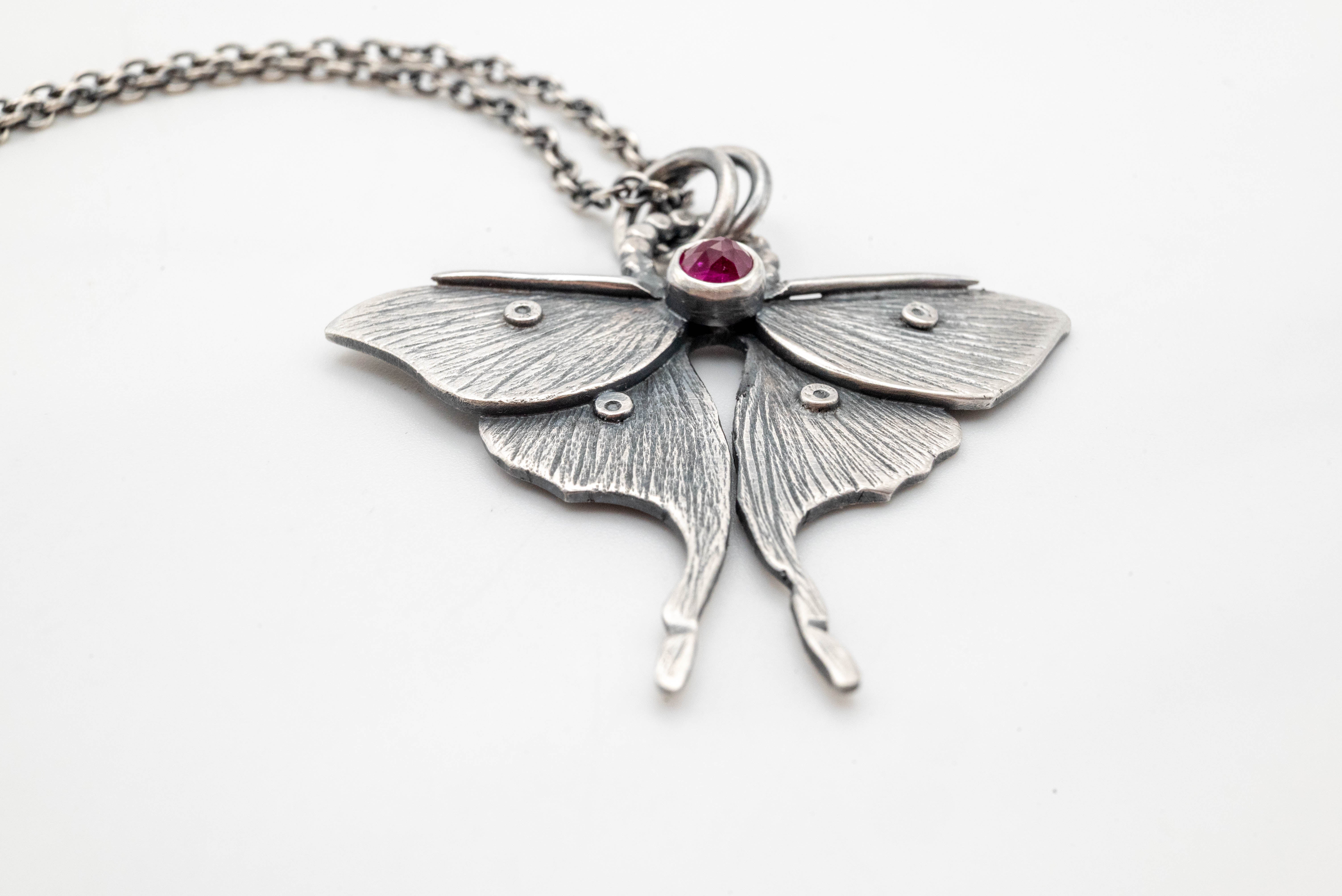 κοσμήματα με ζώα και φύση