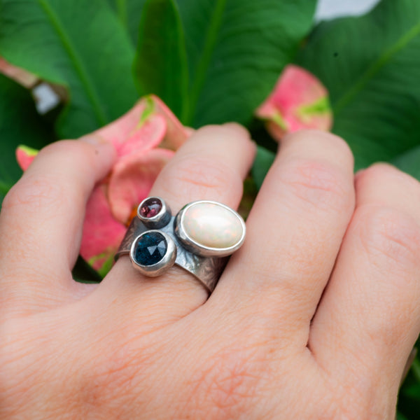 δαχτυλίδι με οπάλιο