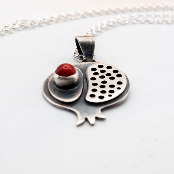 κολιέ κόκκινο κοράλι