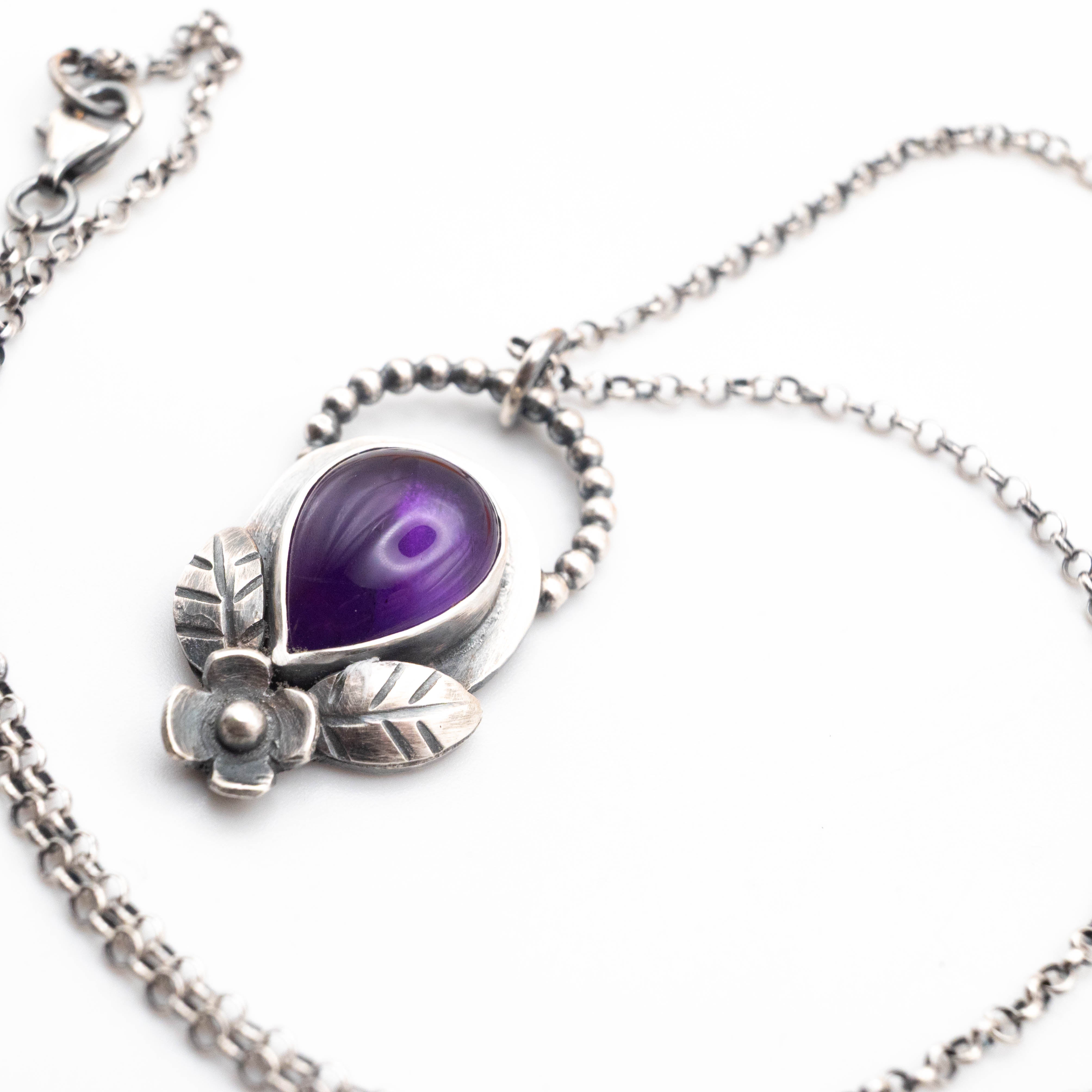 χειροποίητο ασημένιο κολιέ με αμέθυστο