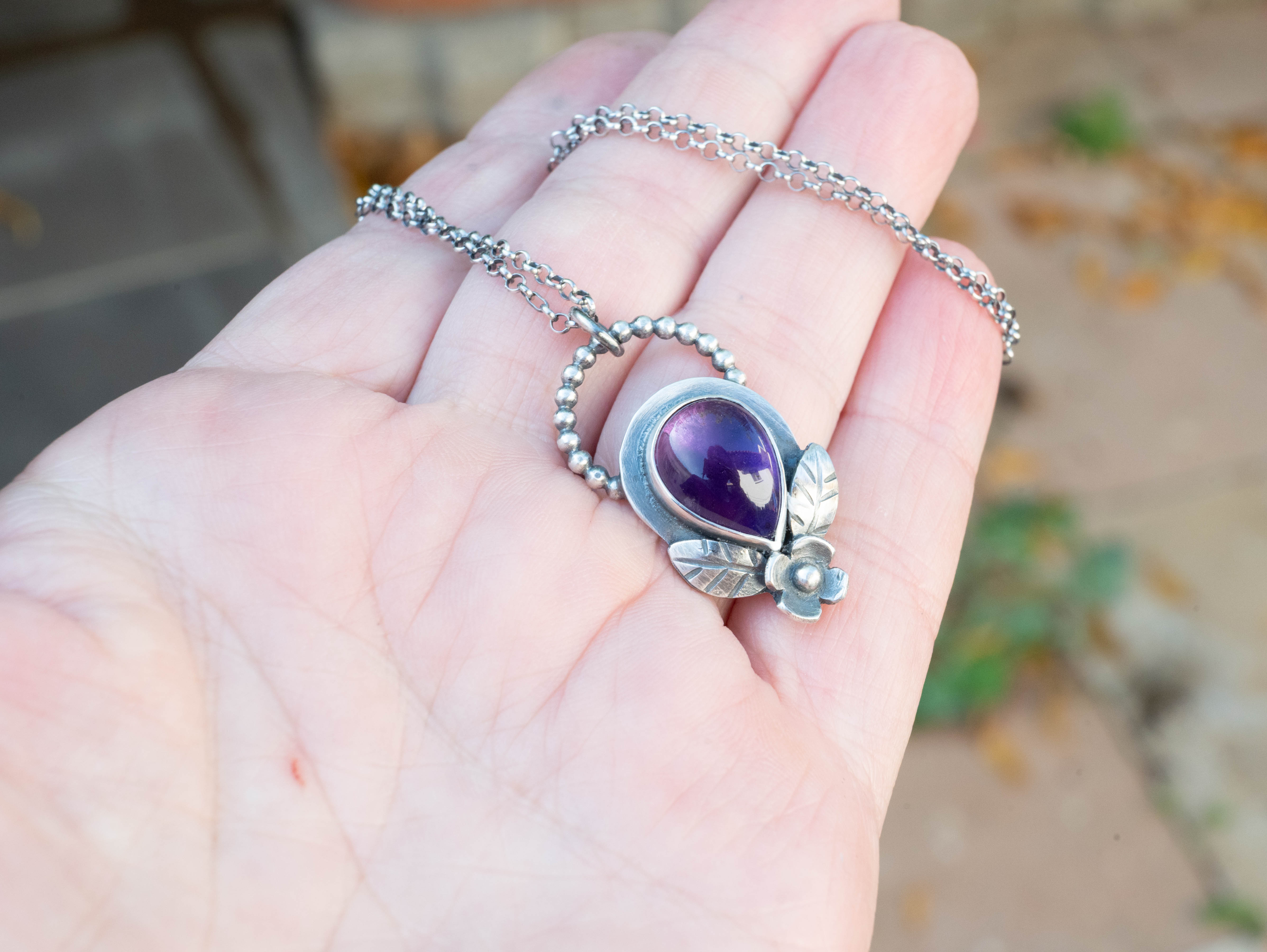 ασημένιο boho κολιέ με φυσικό αμέθυστο
