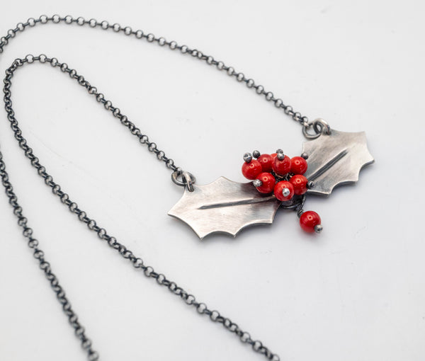 γούρι 2025  Χειροποίητο ασημένιο κολιέ