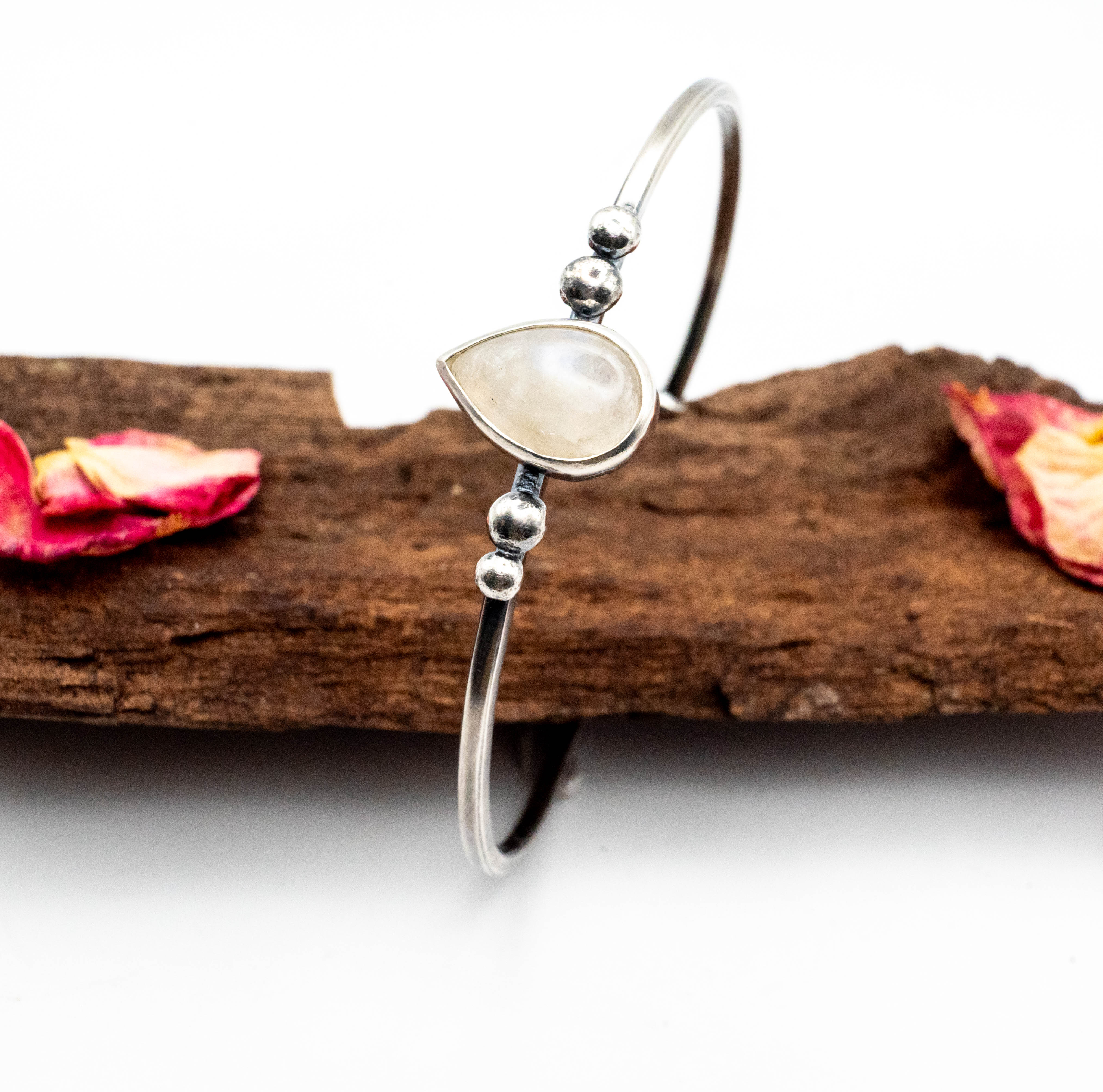 ασημένιο βραχιόλι  xeiropeda anoigomeno χειροποίητο