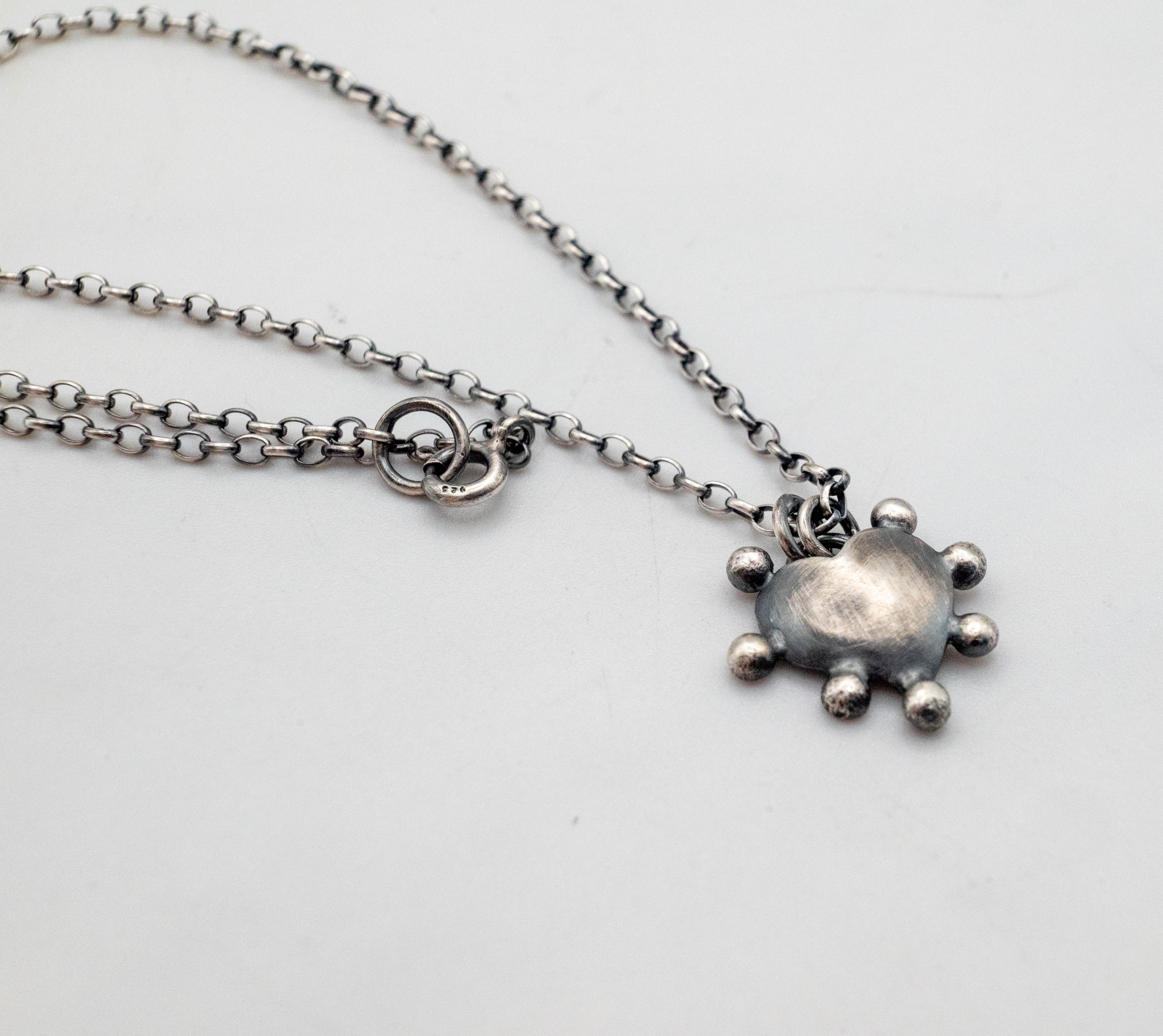 χειροποιητα ιδιαιτερα μοναδικα ασημενια κολιε για την ημερα του αγιου βαλεντινου