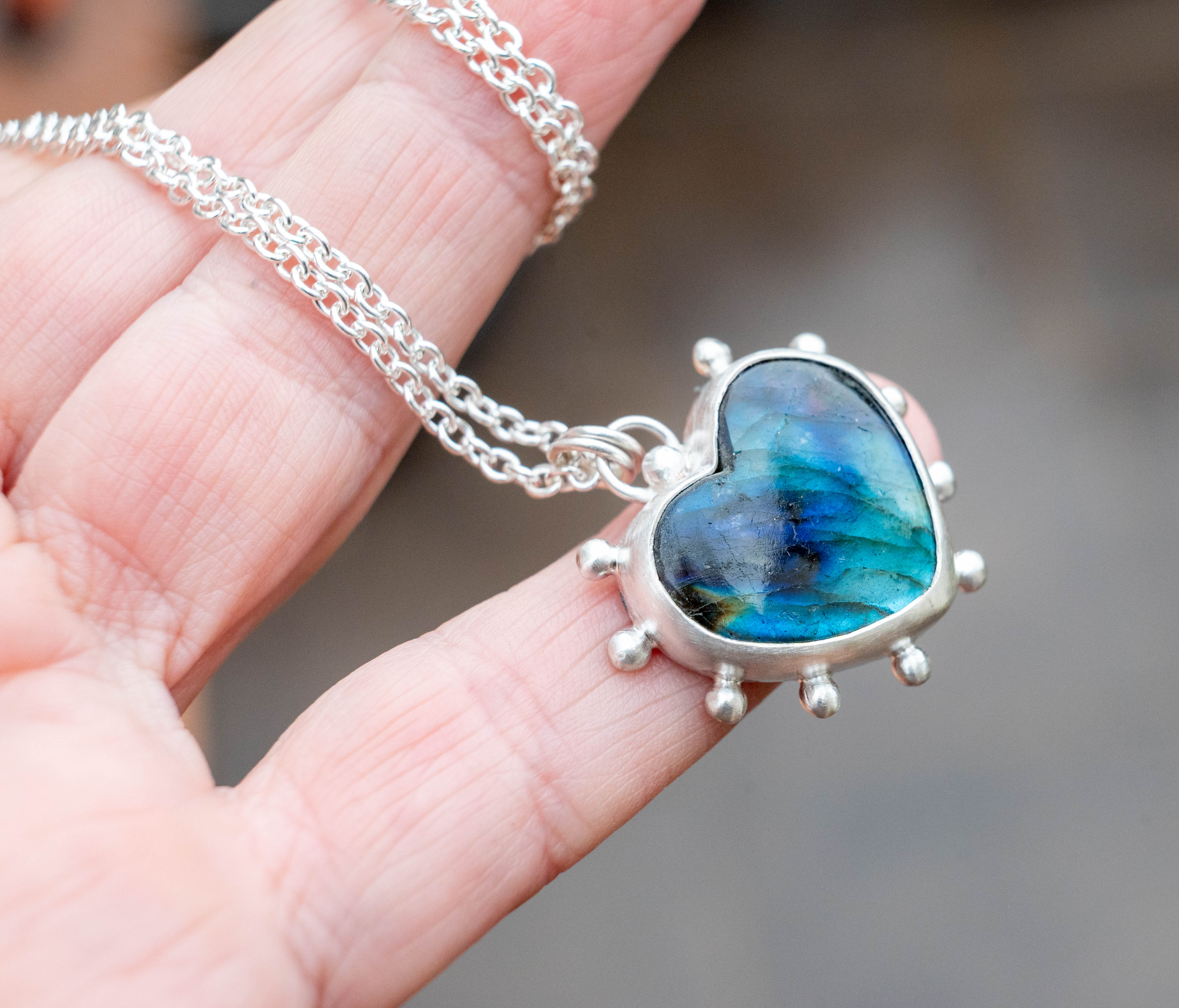 χειροποίητο ασημένιο κολιέ  με λαμπραδορίτη