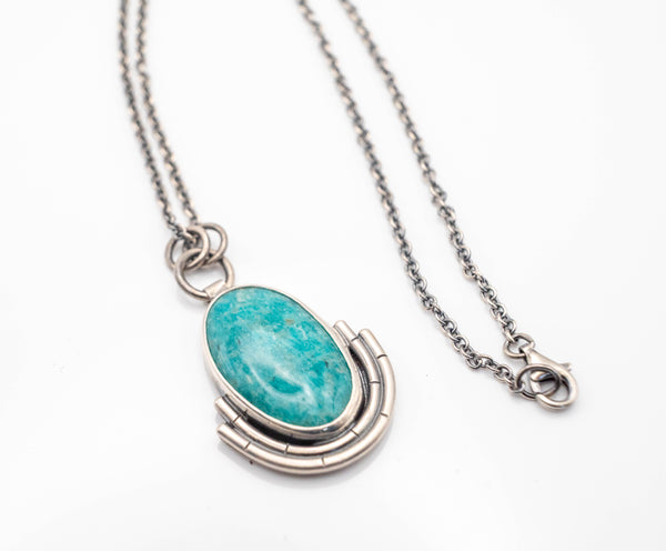 statement ασημένιο κολιέ με μεγάλη πέτρα