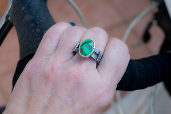 γυναικεια ασημενια δαχτυλιδα με πετρες