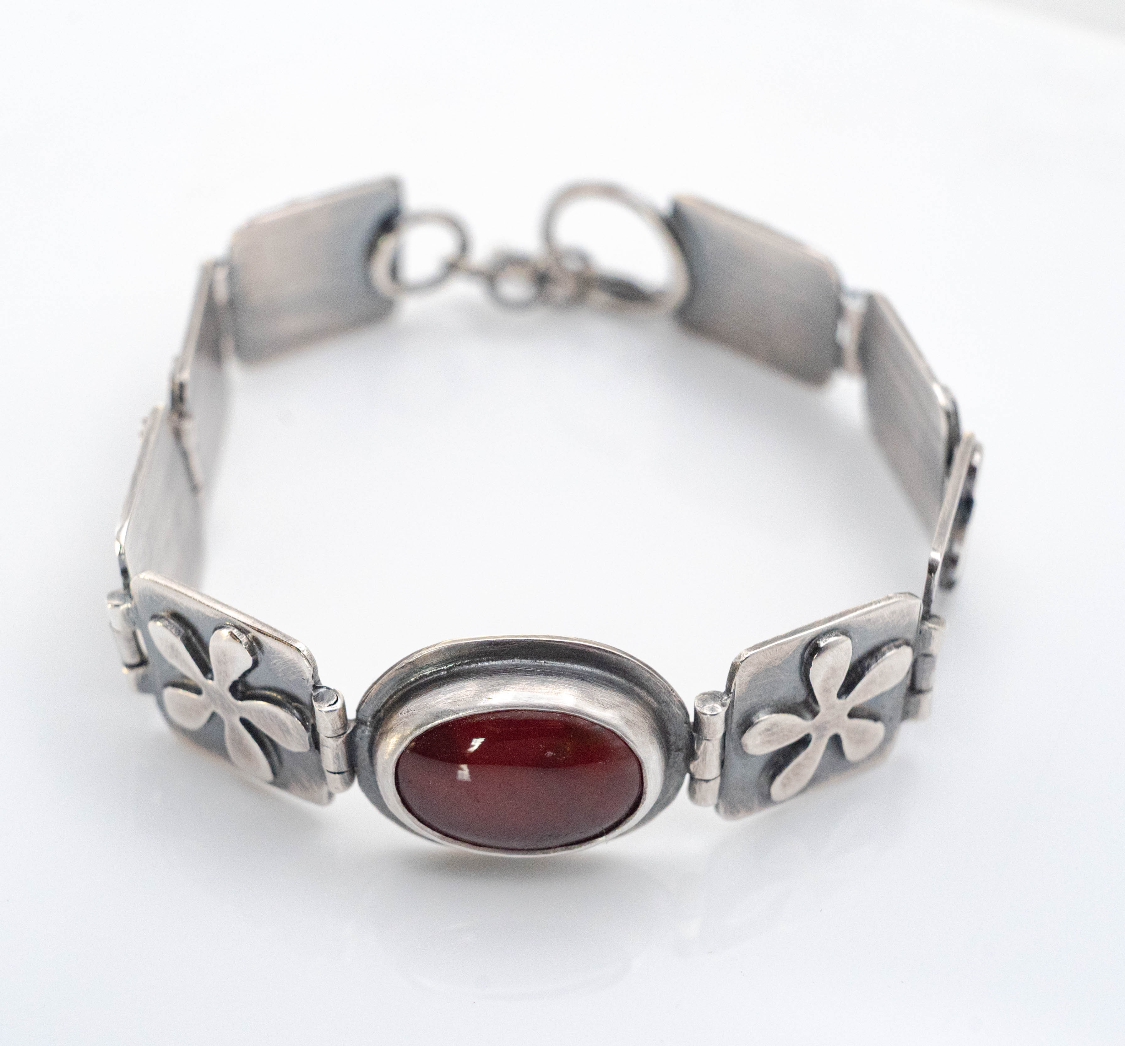 βραχιολι ασημενια με ενεργειακες πετρες