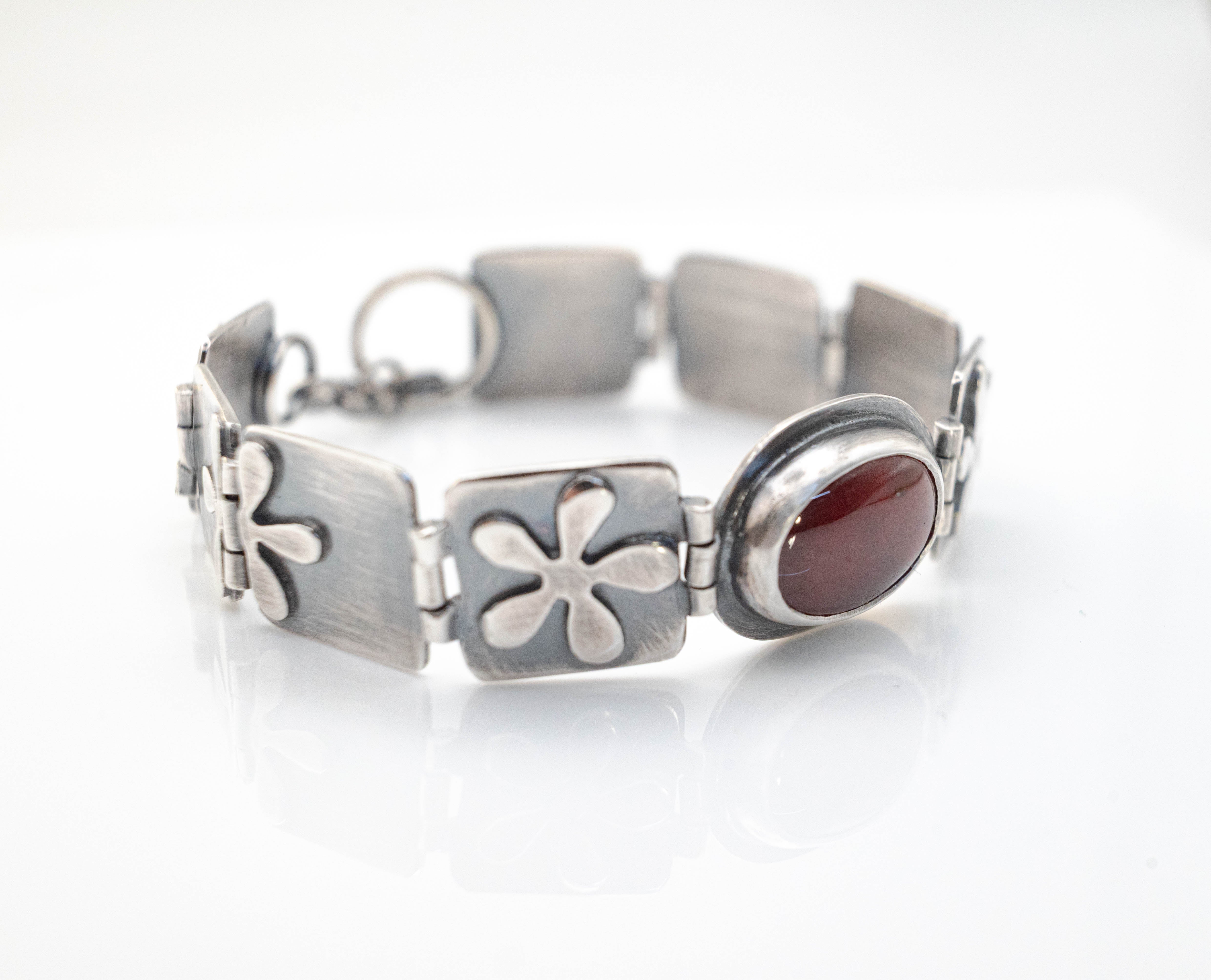 ασημένιο βραχιόλι χειροποιητο με γραναδα
