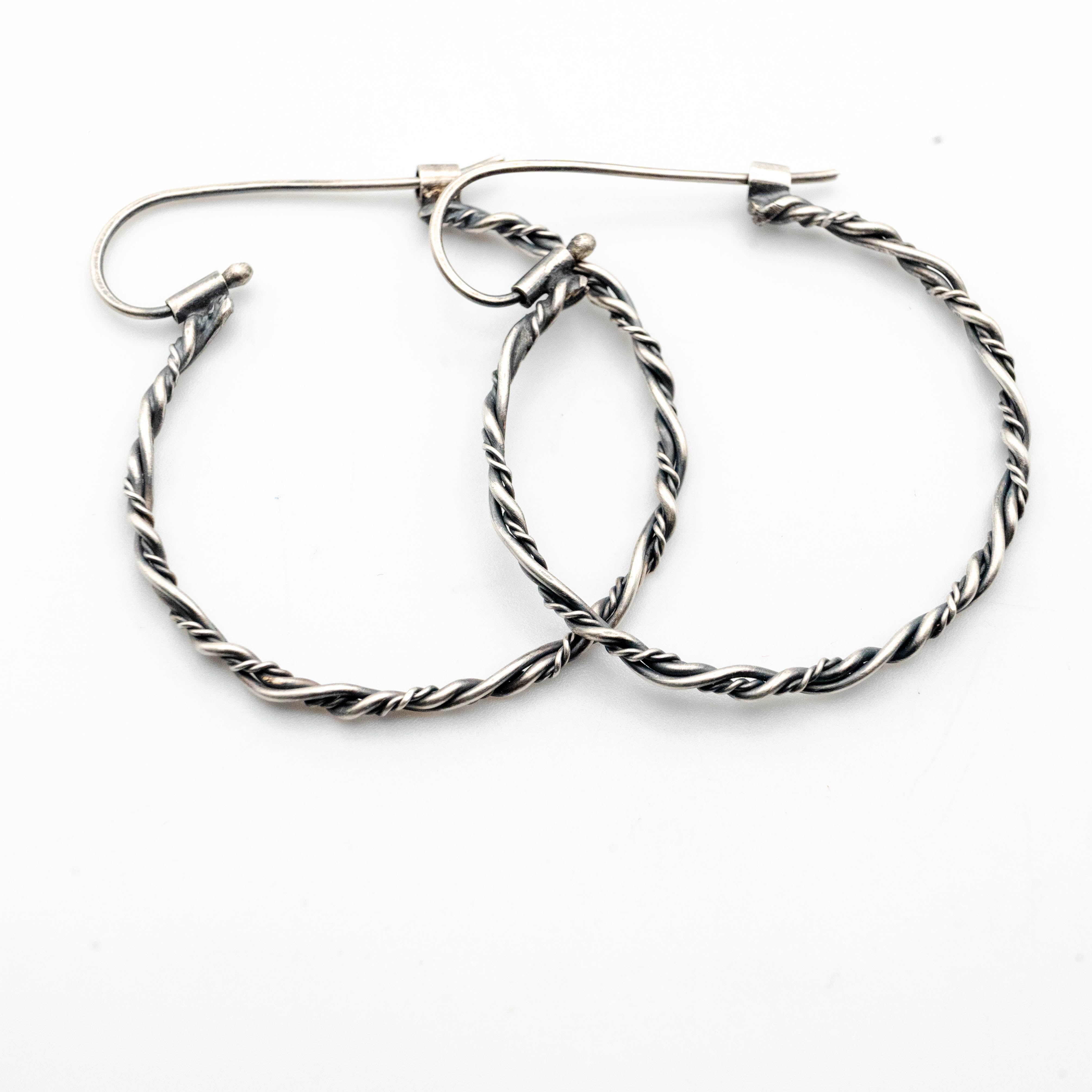 asimenia skoularikia krikoi