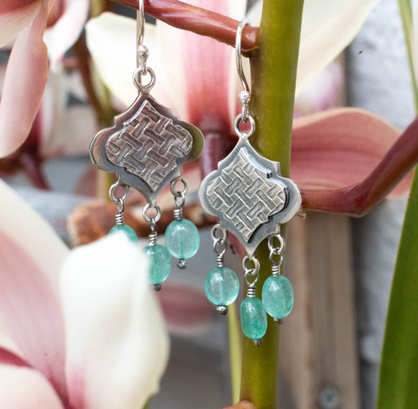 σκουλαρικια με σμαραγδια