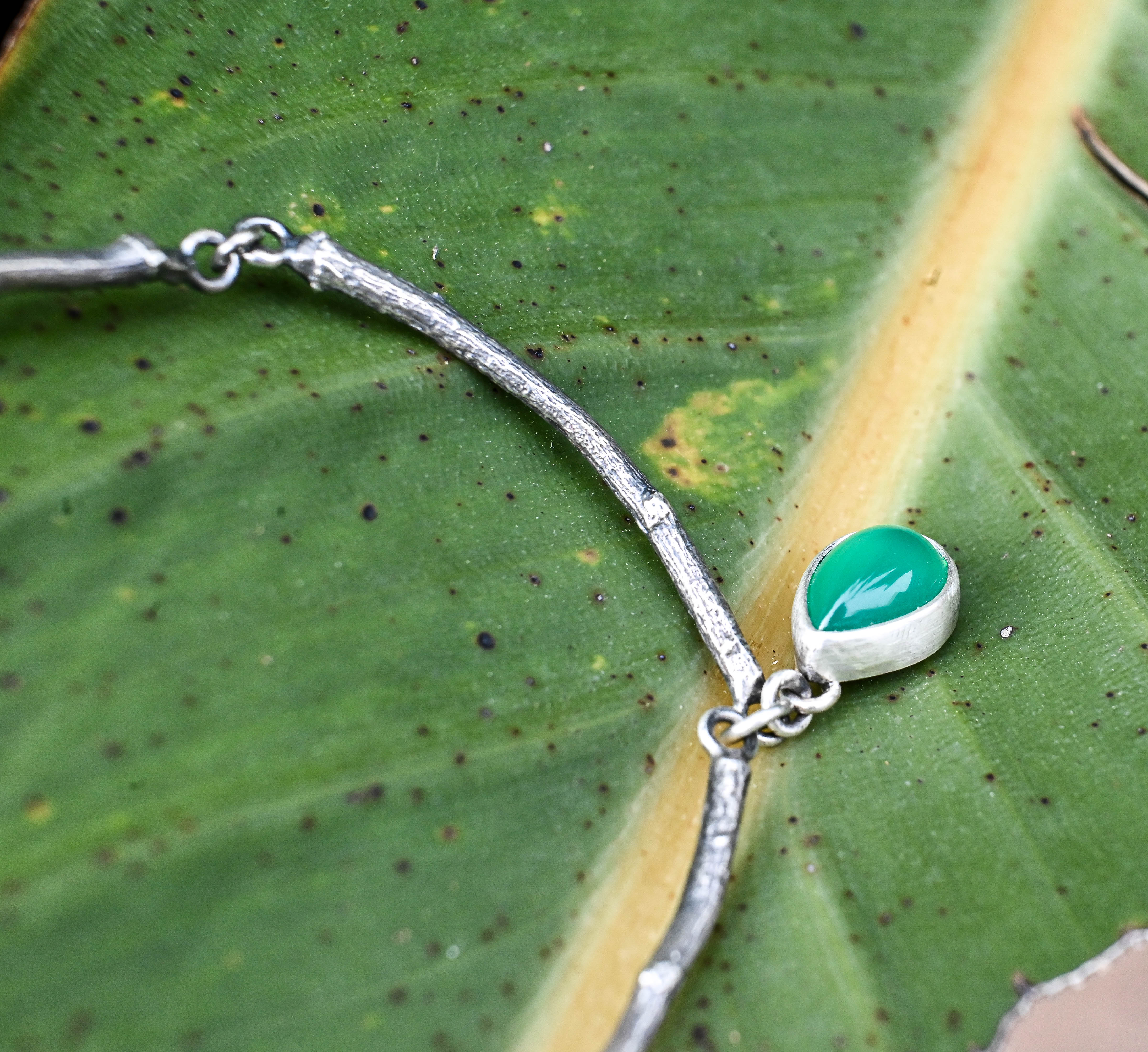 Ασημένιο artisan κολιέ 925 σχέδιο κλαδάκια πράσινο pendant άνω όψη SILVERstro