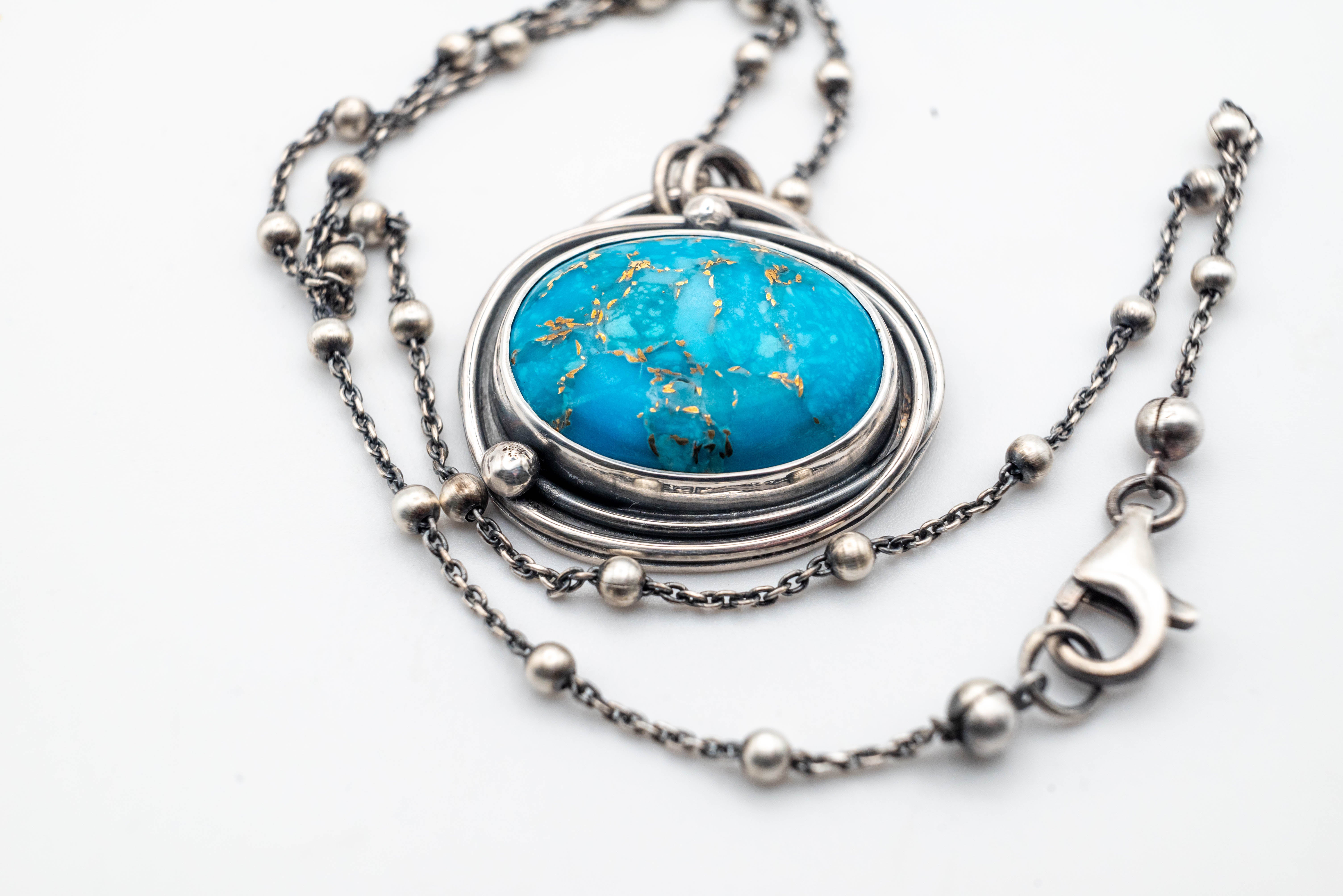 κολιε silverstro