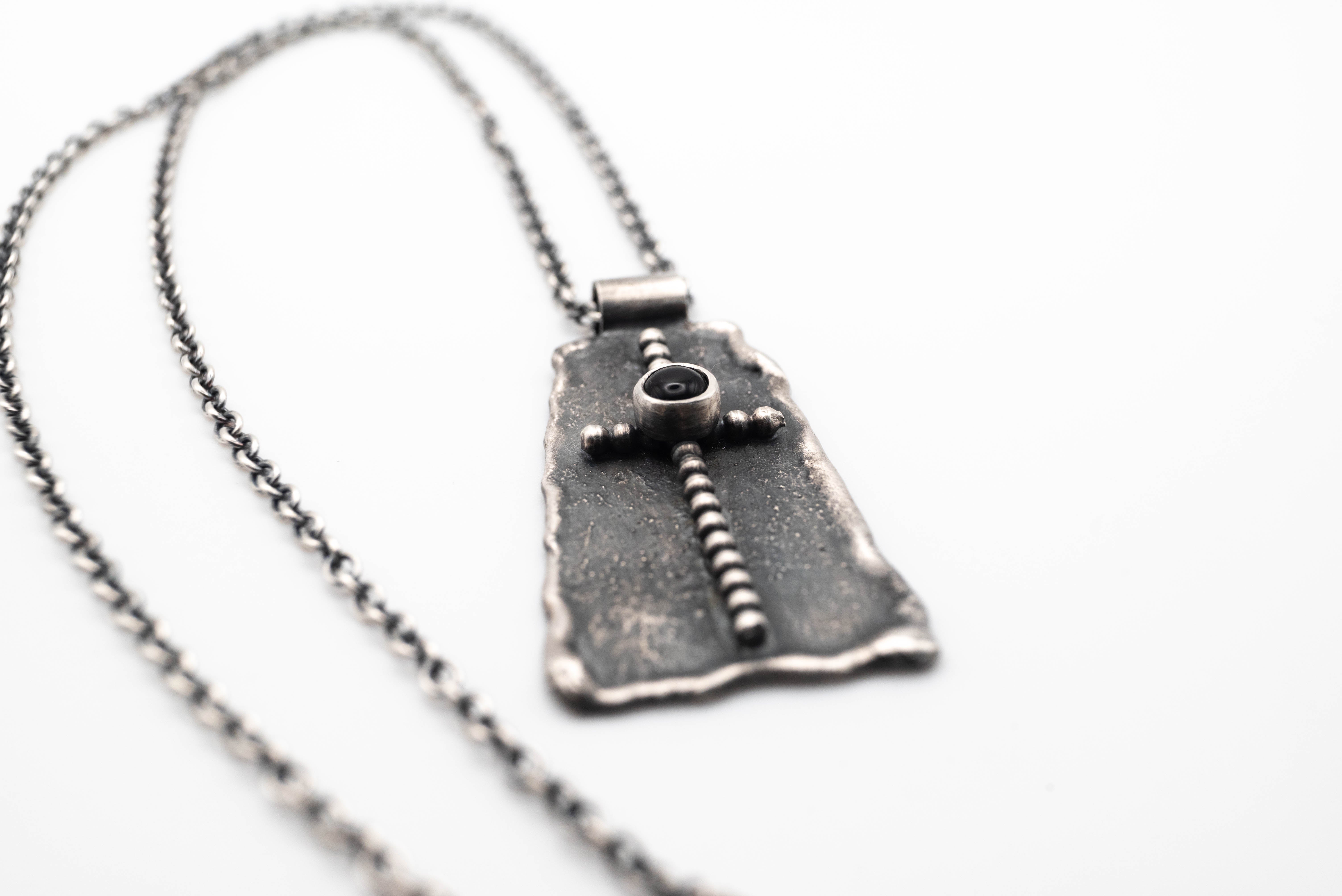 Χειροποίητος ασημένιος σταυρός με Μαύρο 'Ονυχα  – Οξειδωμένος, Unisex