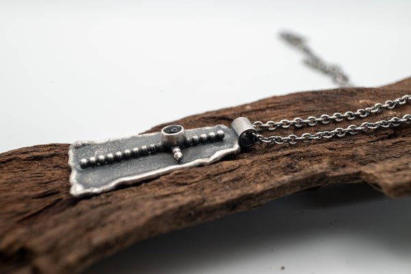 Χειροποίητος ασημένιος σταυρός με Μαύρο 'Ονυχα  – Οξειδωμένος, Unisex