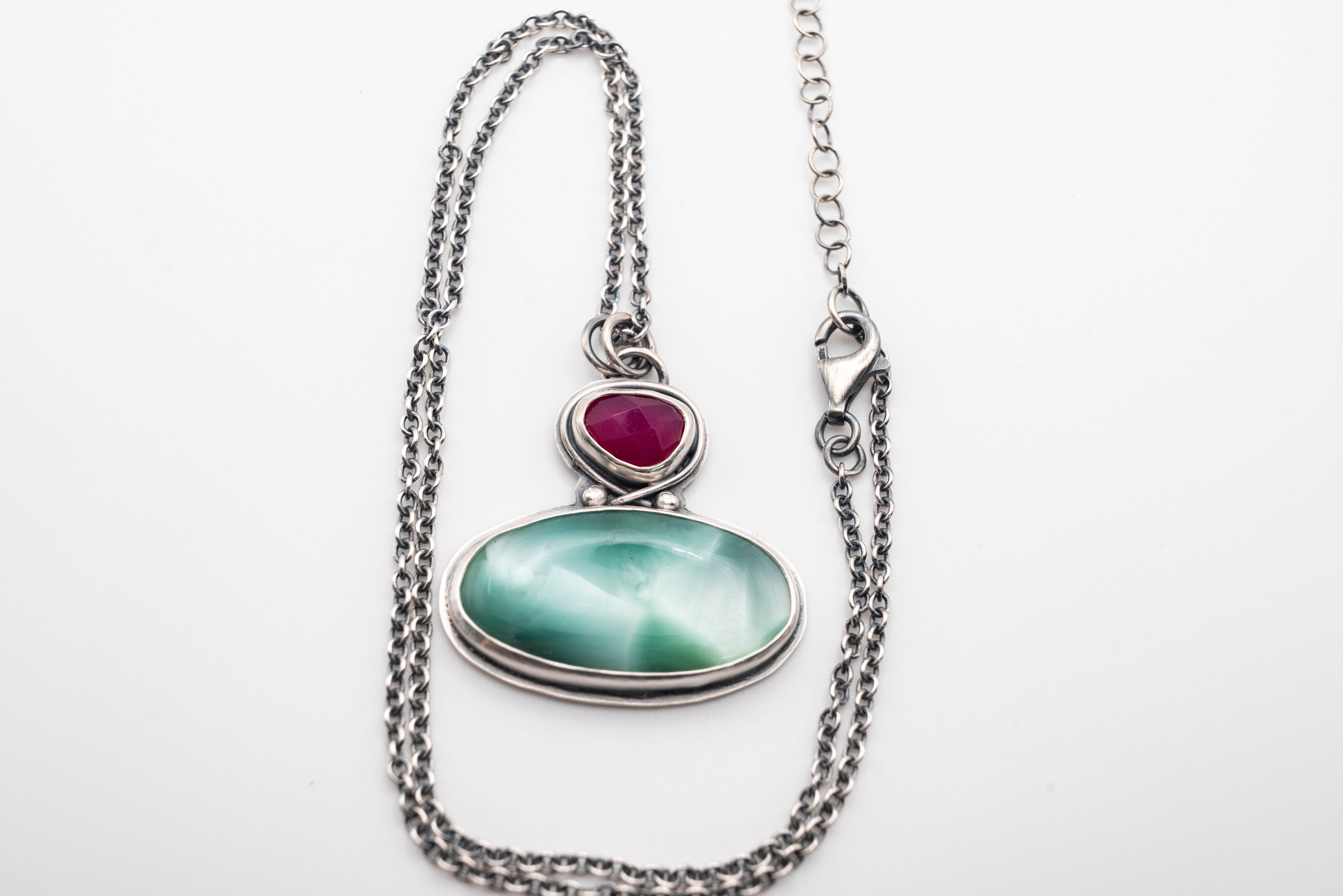 ασημενια κολιε με ημιπολυτιμες πετρες