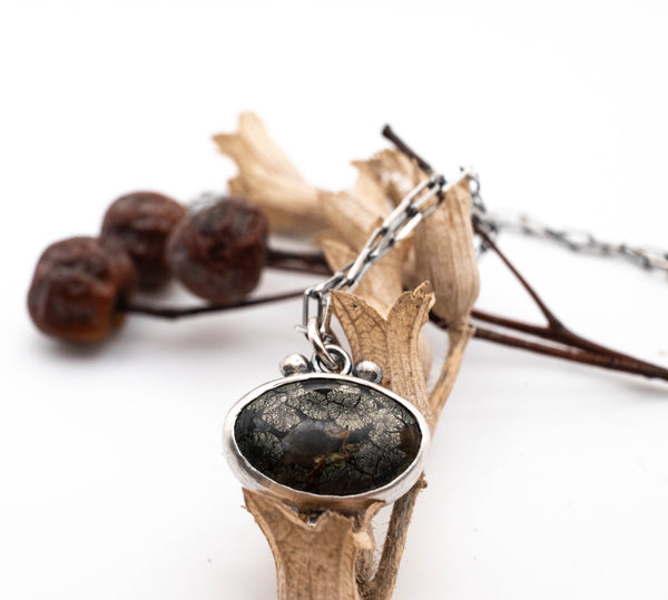 κολιε silverstro