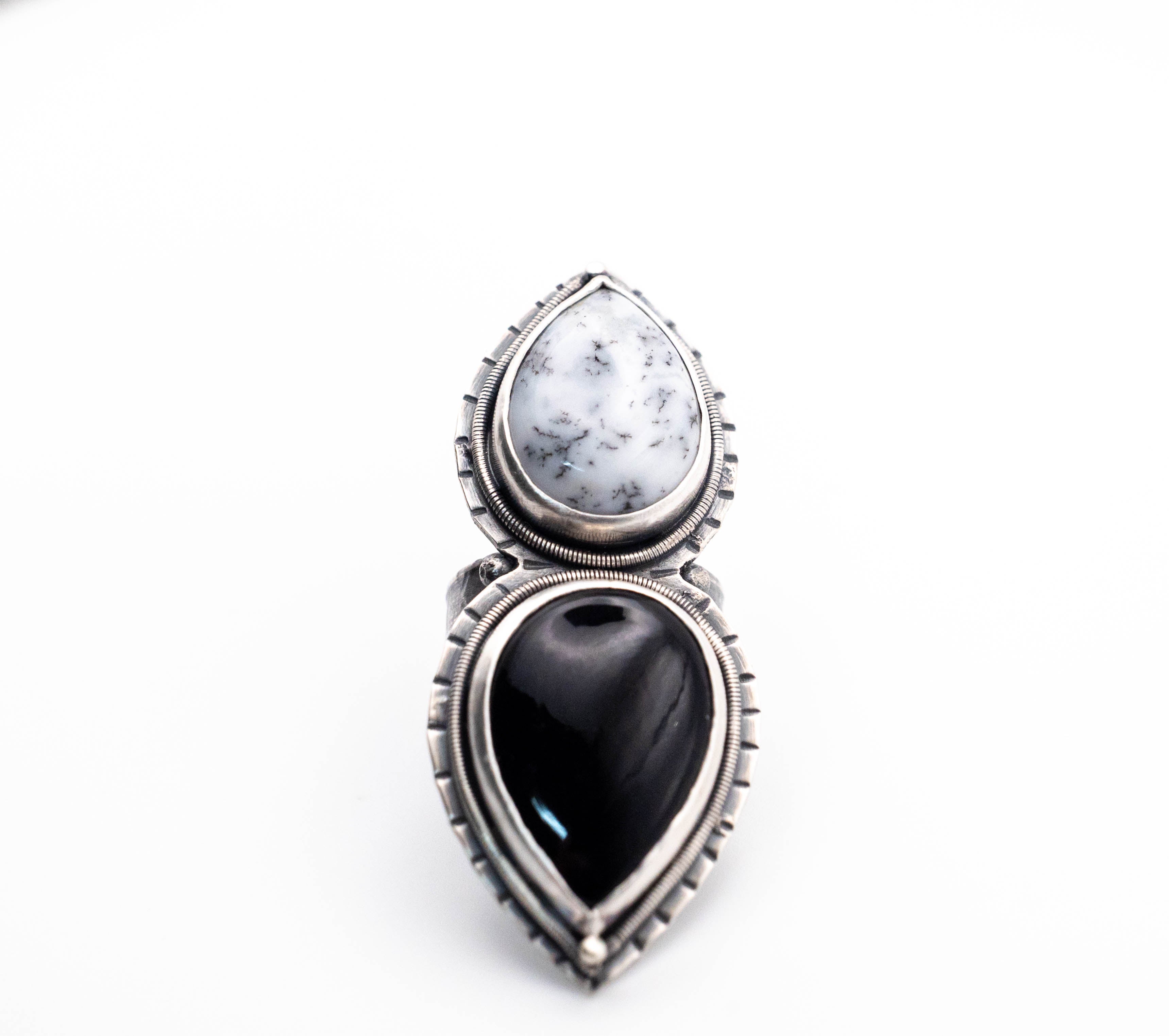 ασημενιο δαχτυλιδι με πετρες