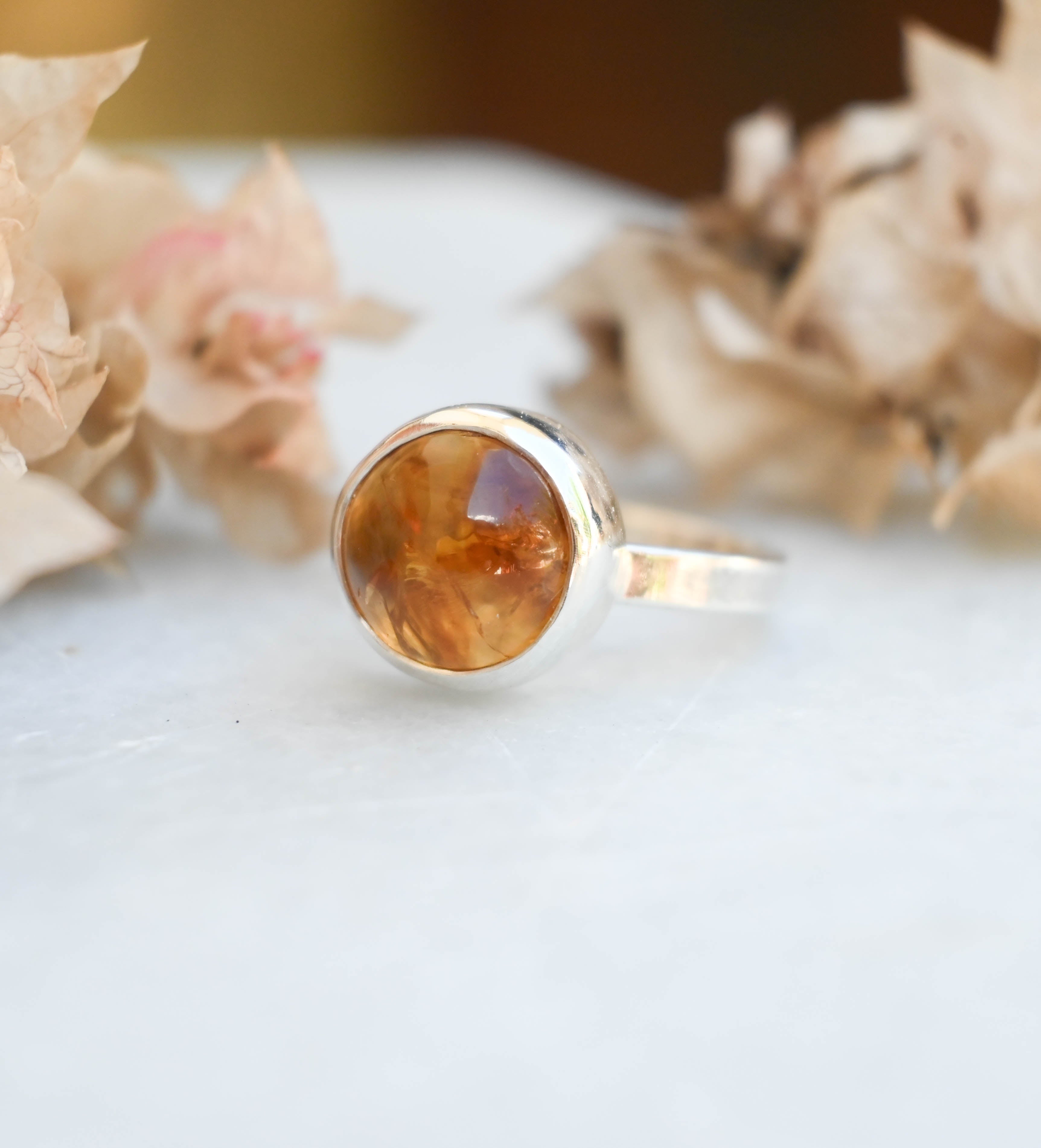 Δαχτυλίδι Ασήμι  Μονόπετρο με Κιτρίνη (Citrine) κοντινη ληψη