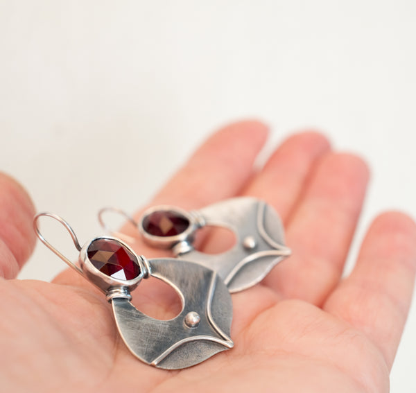 σκουλαρικια με γραναδα