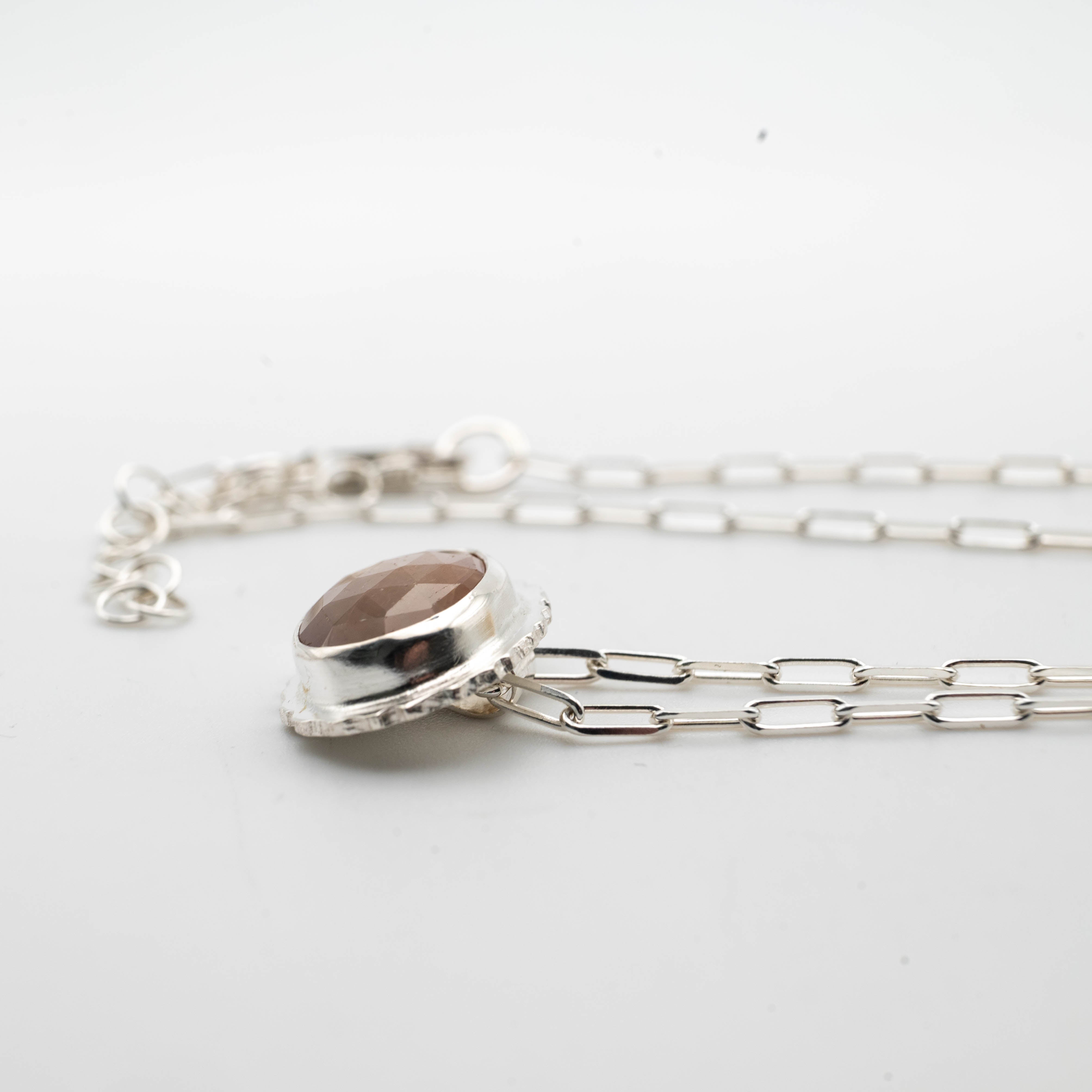 Ασημένιο χειροποίητο  κολιέ με Ζαφείρι (Gold Sheen sapphire) - SILVERstro Κοσμήματα