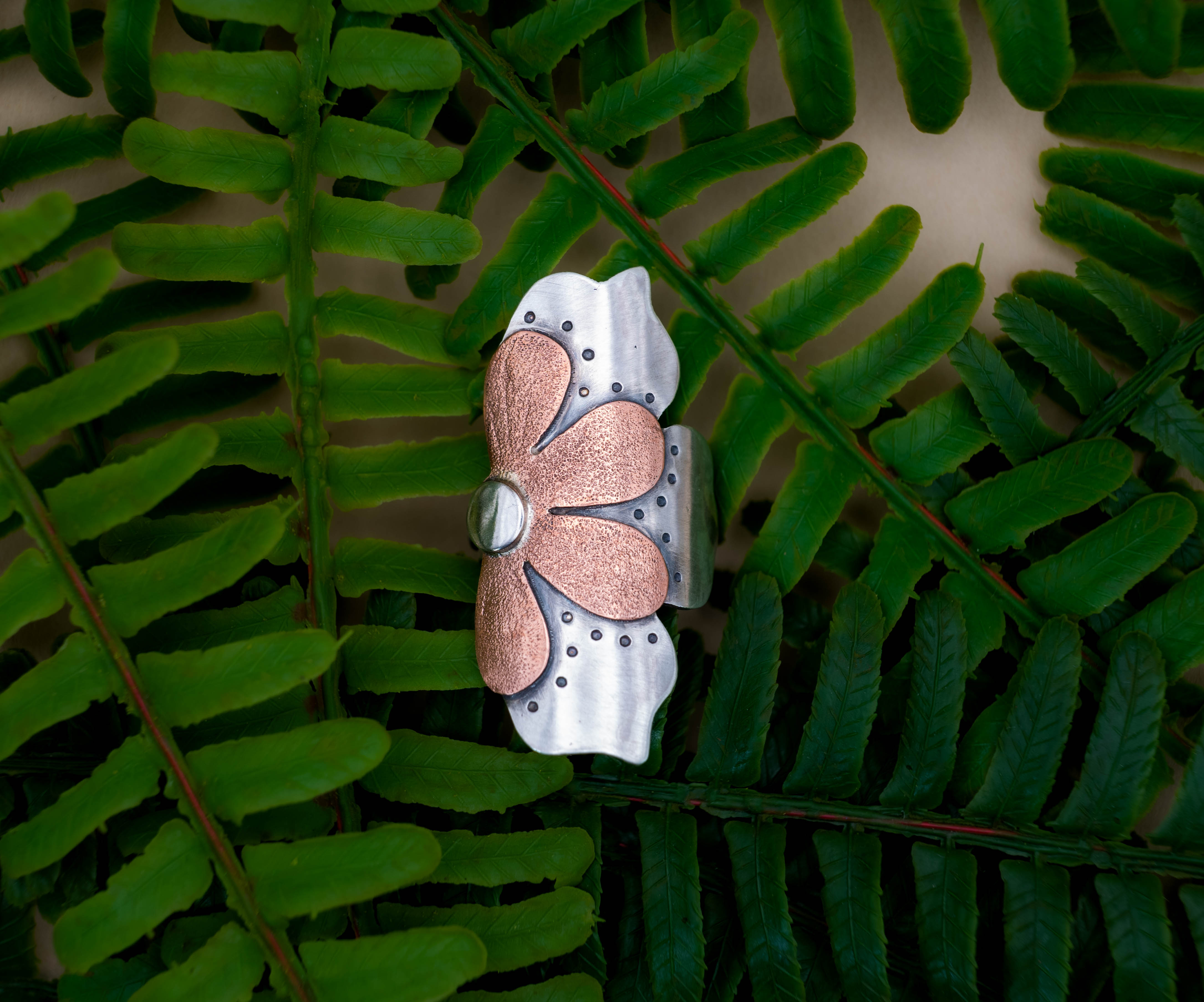 Μεγάλο ασημένιο δαχτυλίδι Λουλούδι - SILVERstro Κοσμήματα