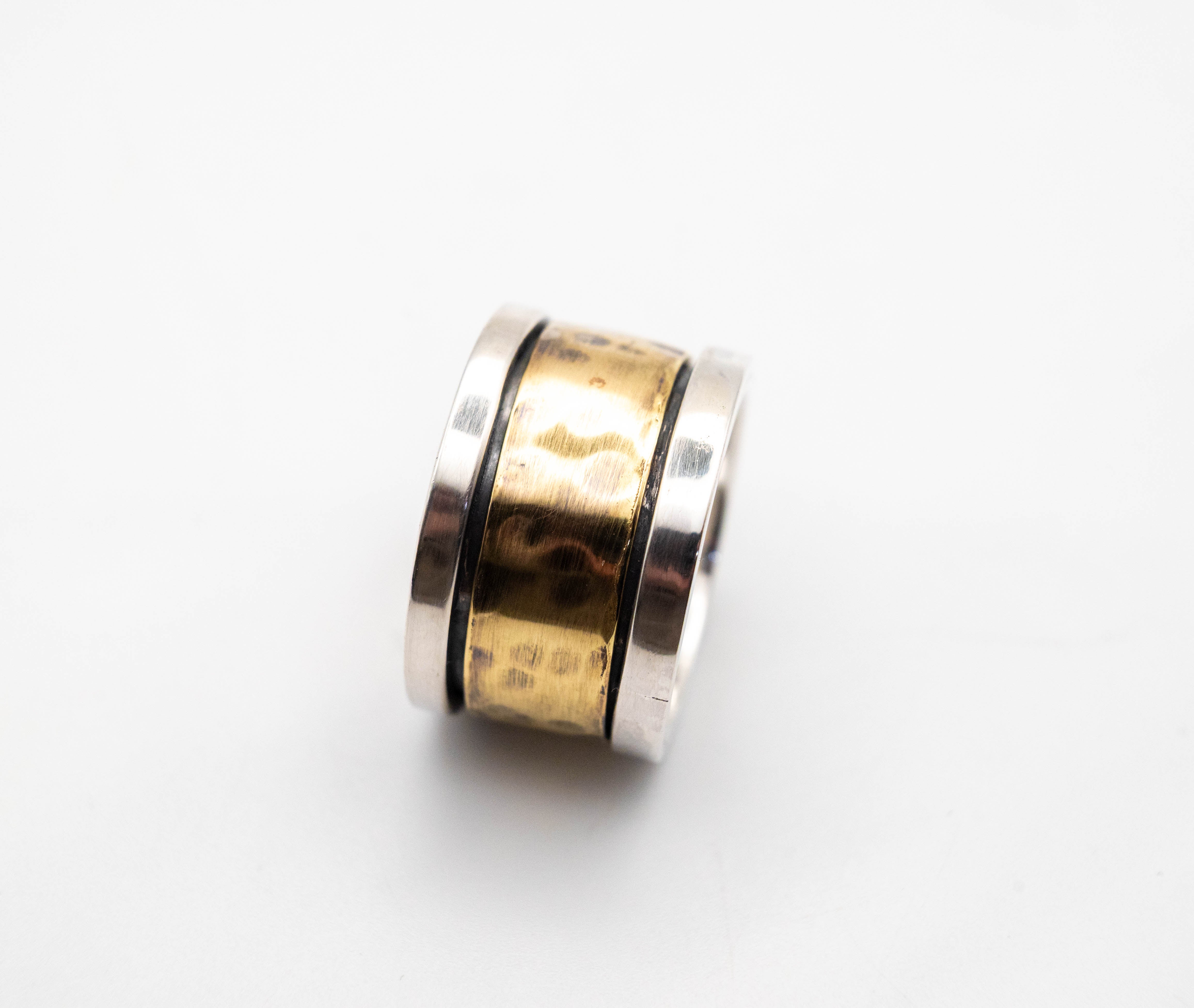 Minimal spinner thumb ring – κοντινή λήψη – SILVERstro