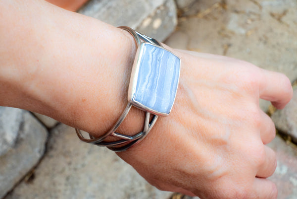 Βραχιόλι cuff από ασήμι με Blue Lace Agate - SILVERstro Κοσμήματα