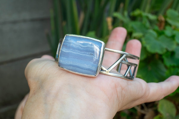 Βραχιόλι cuff από ασήμι με Blue Lace Agate - SILVERstro Κοσμήματα